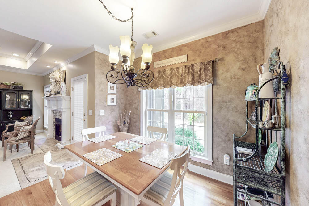 Breakfast Room