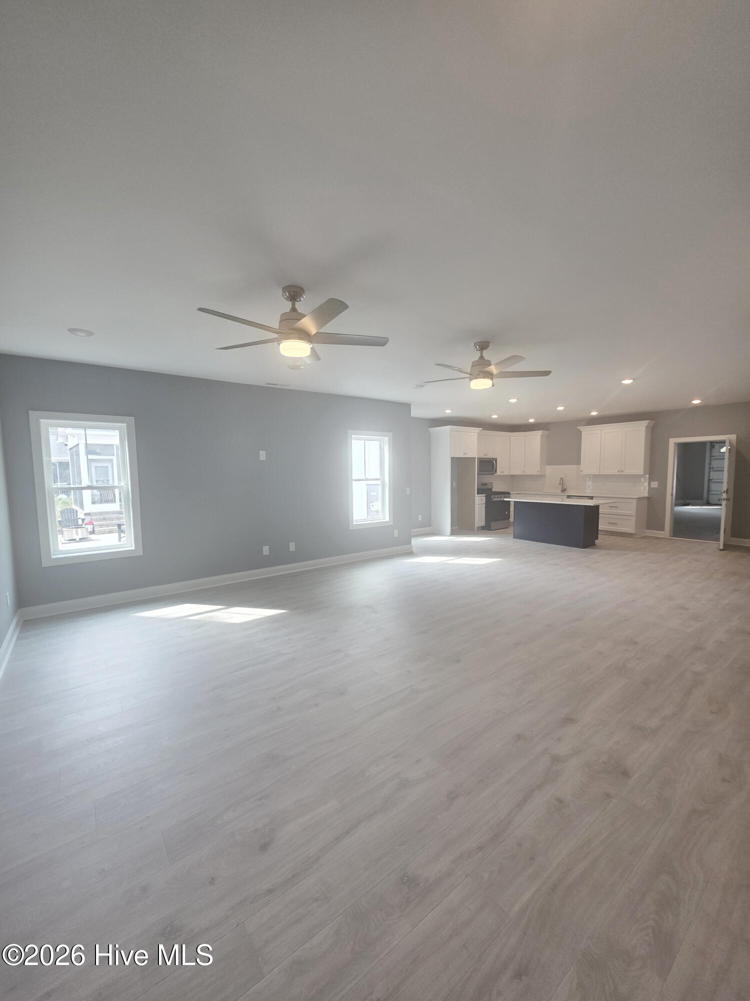 100530509 | Photo 21