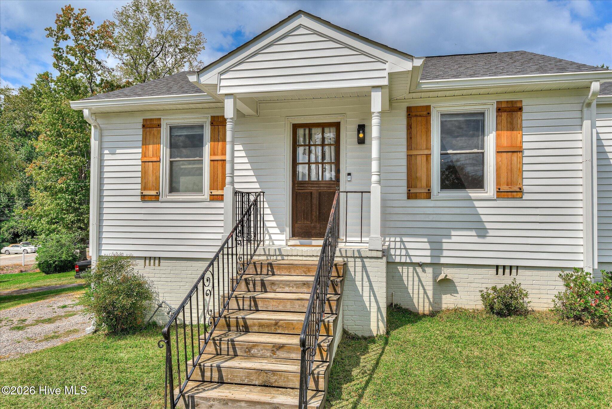 Photo 3 of Single family home for sale at 1040 Redbird Rd, Augusta, GA 30904 | MLS# 100604722 | Listing updated on 2026-09-18
