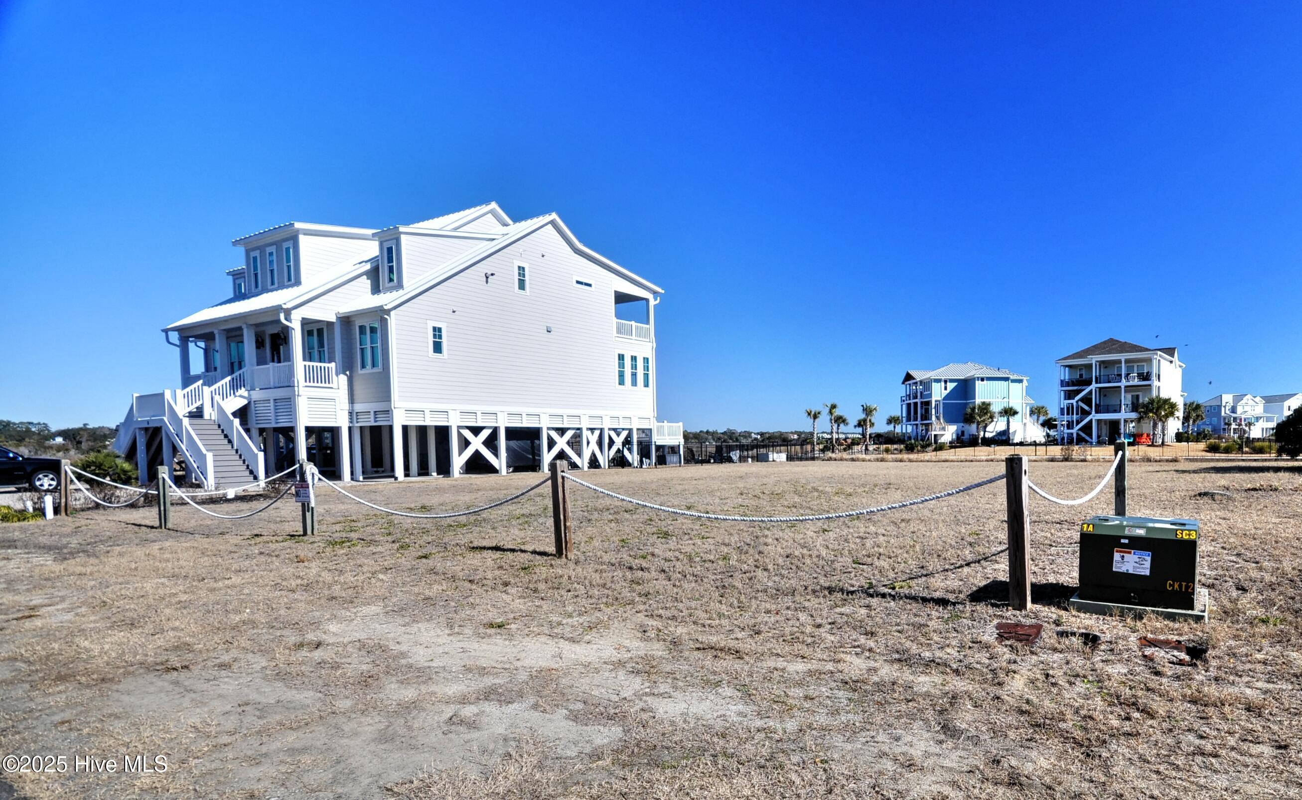 100486002 | Photo 12