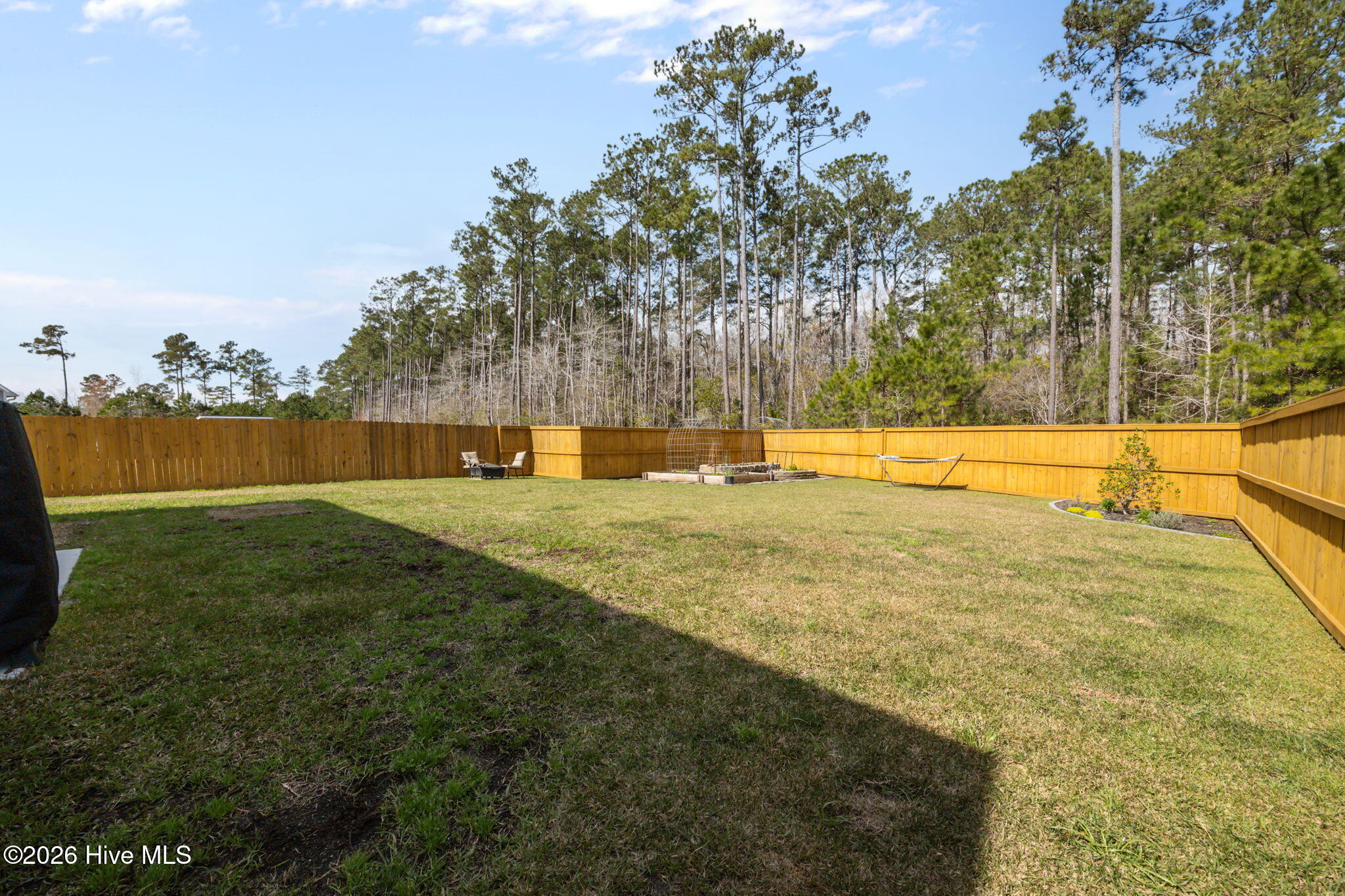 100561827 | Photo 46