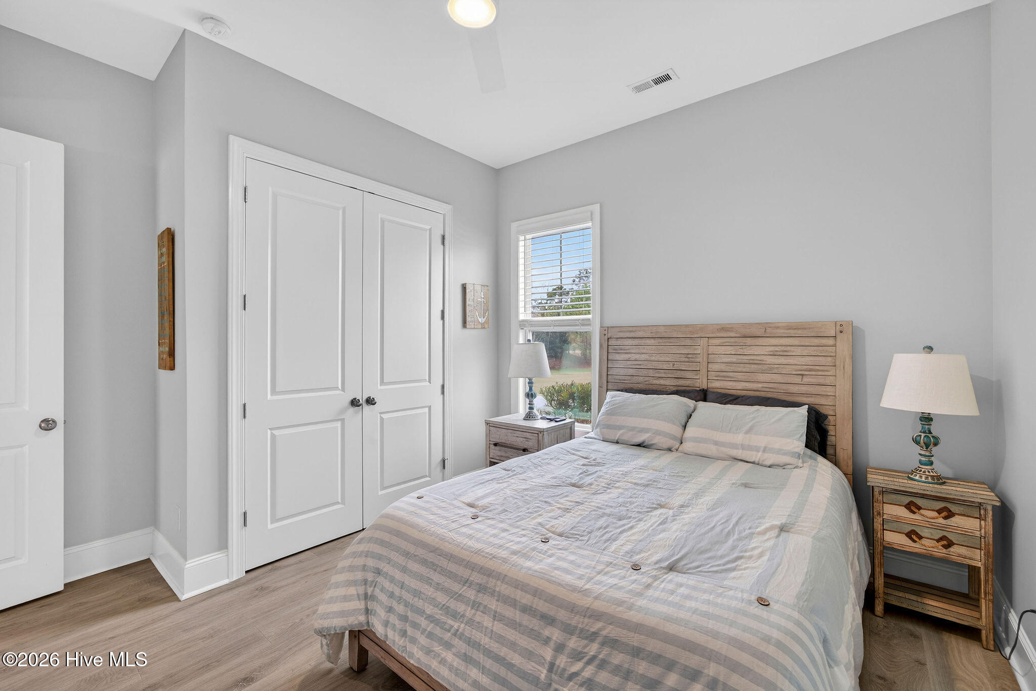 100557303 | Photo 25