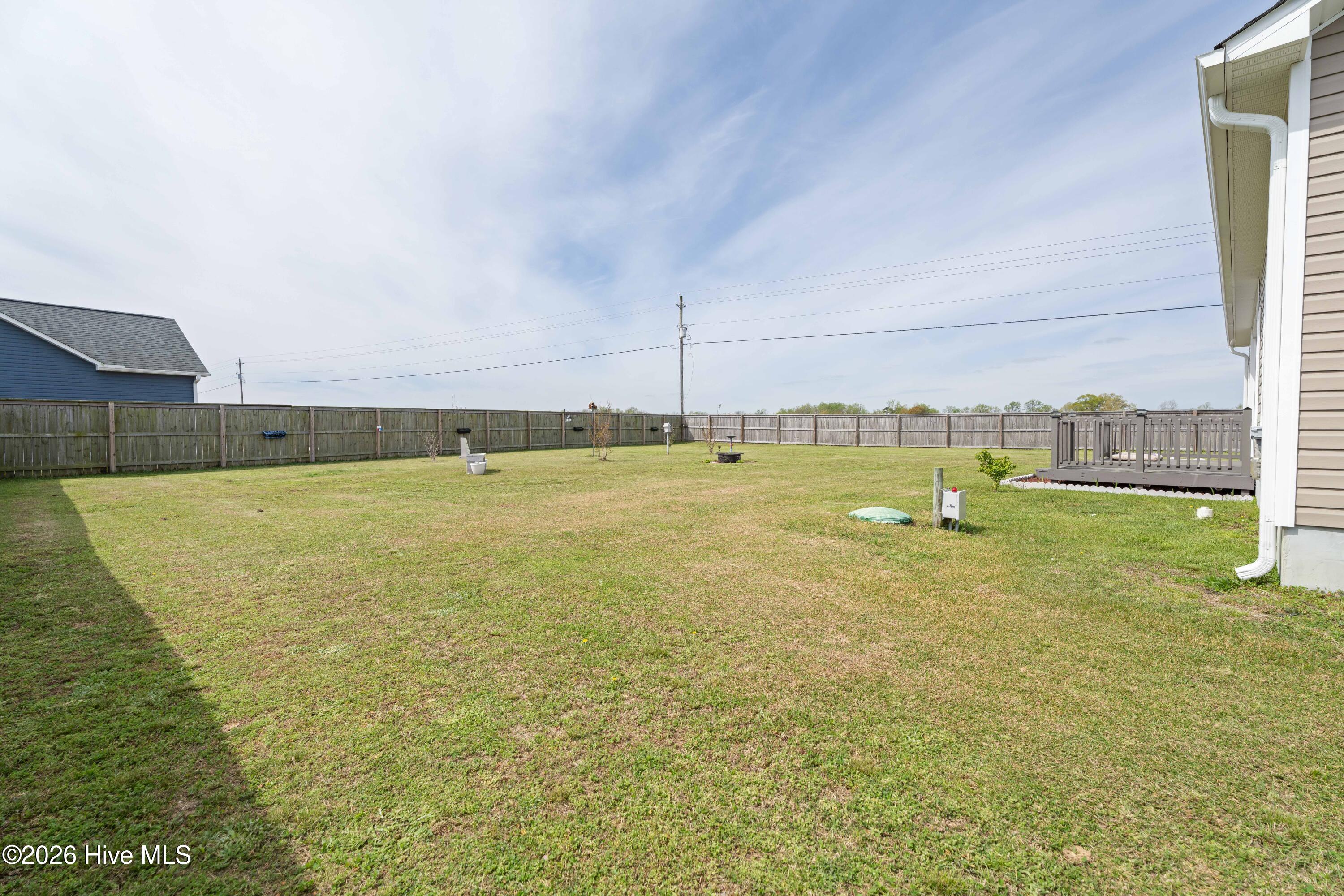 100563882 | Photo 30