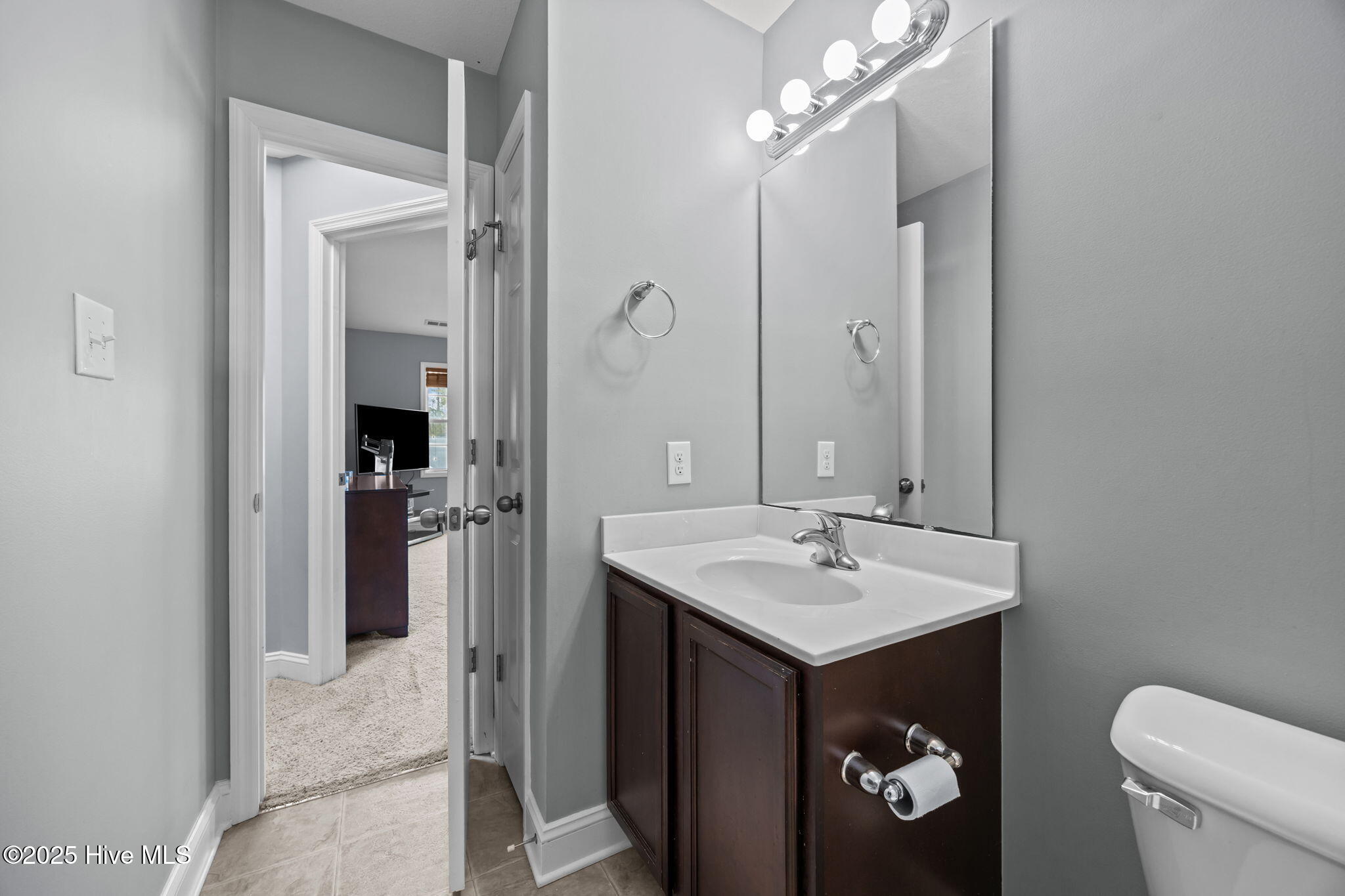 100544131 | Photo 30