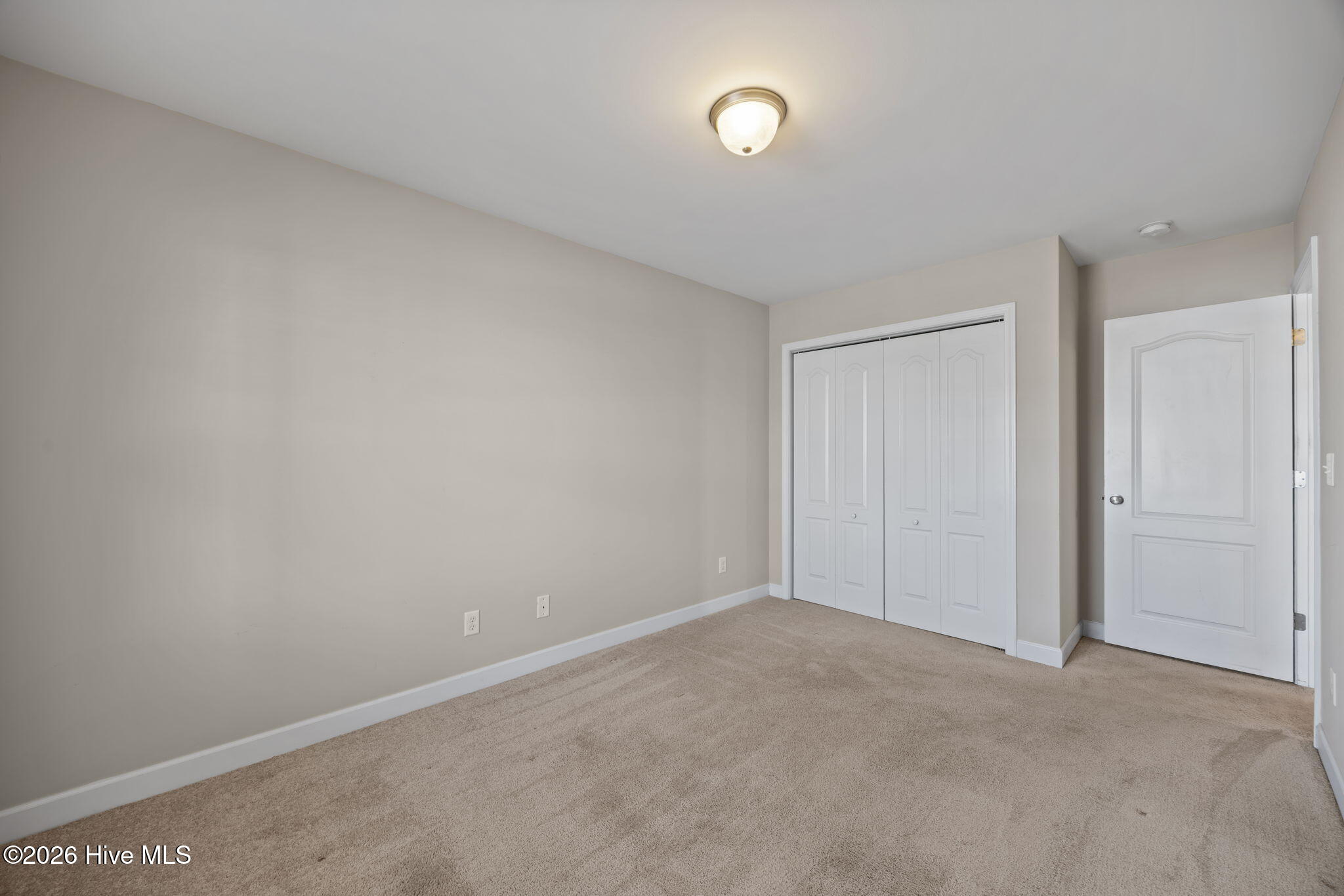 100554294 | Photo 18