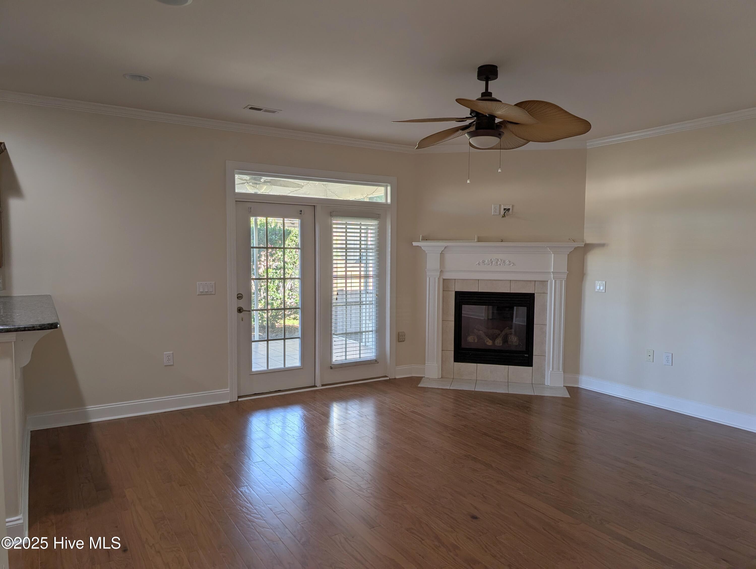 100522751 | Photo 12