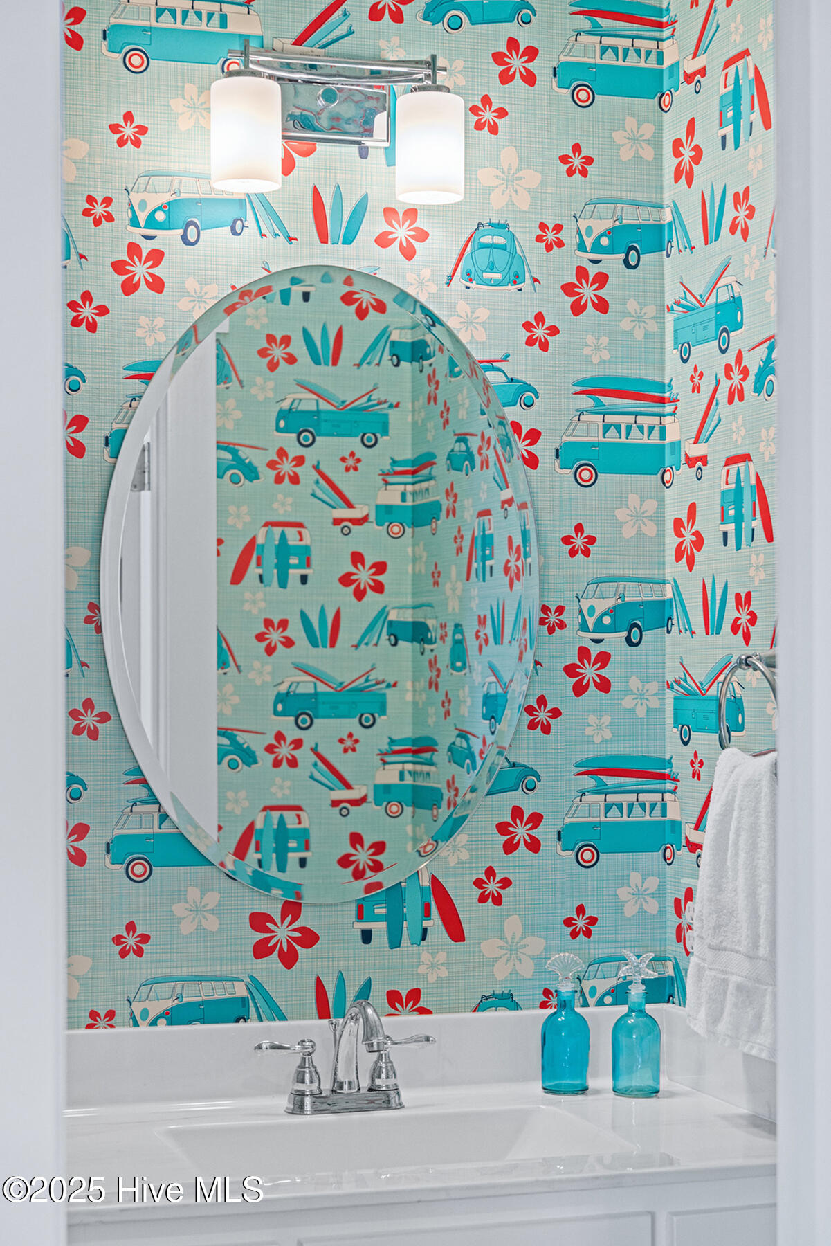 100523627 | Photo 21