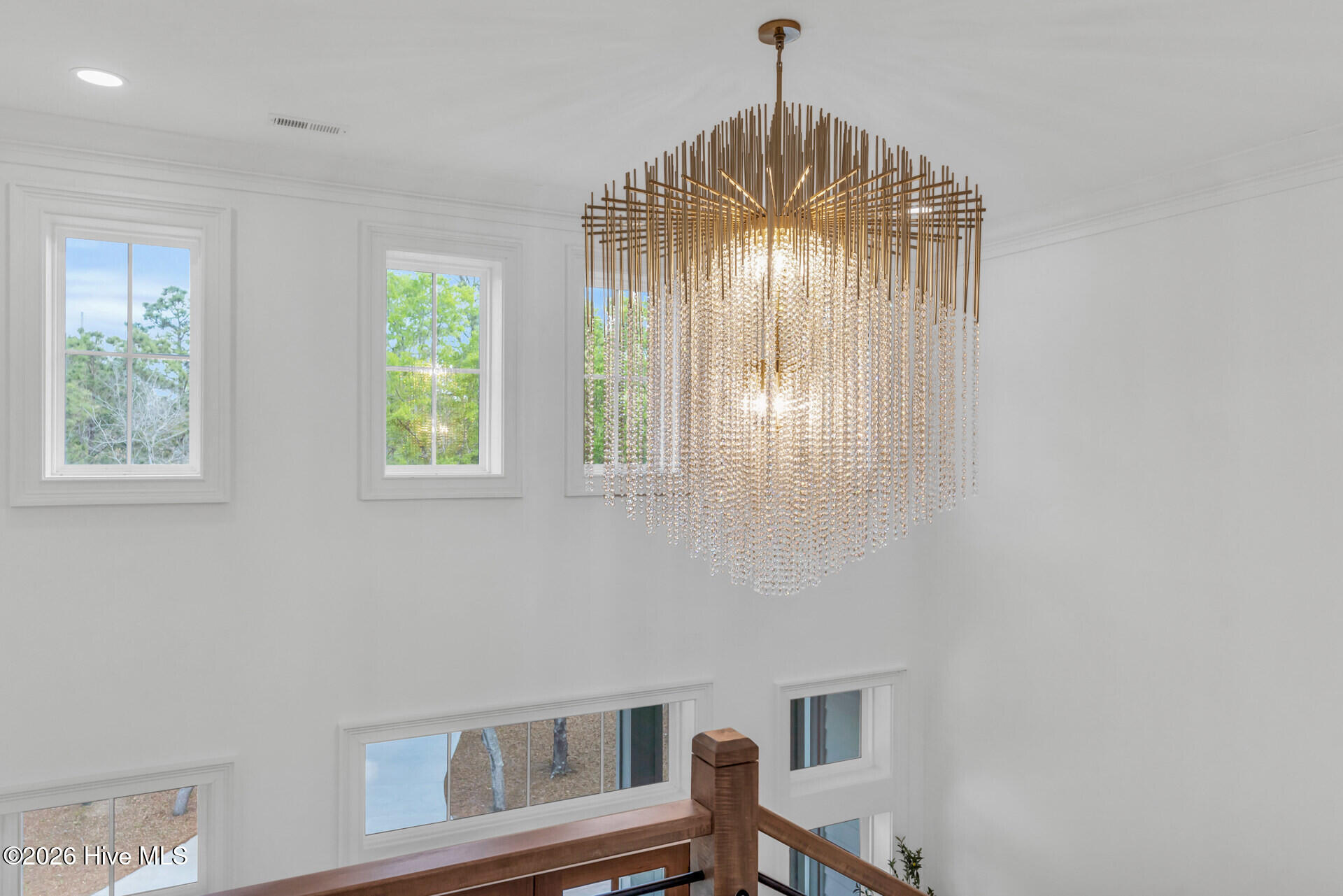 100553549 | Photo 26