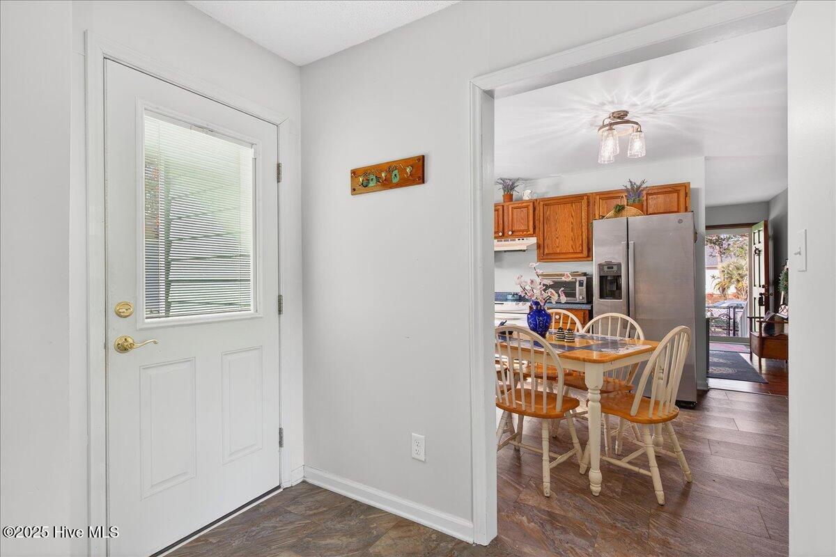 100532299 | Photo 16