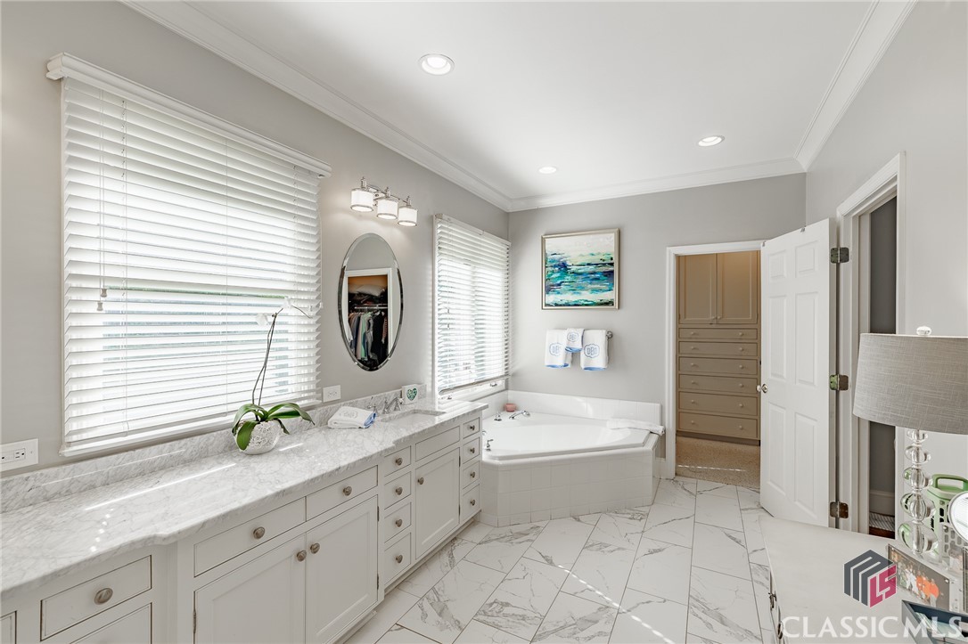 1060 Woodhollow Lane