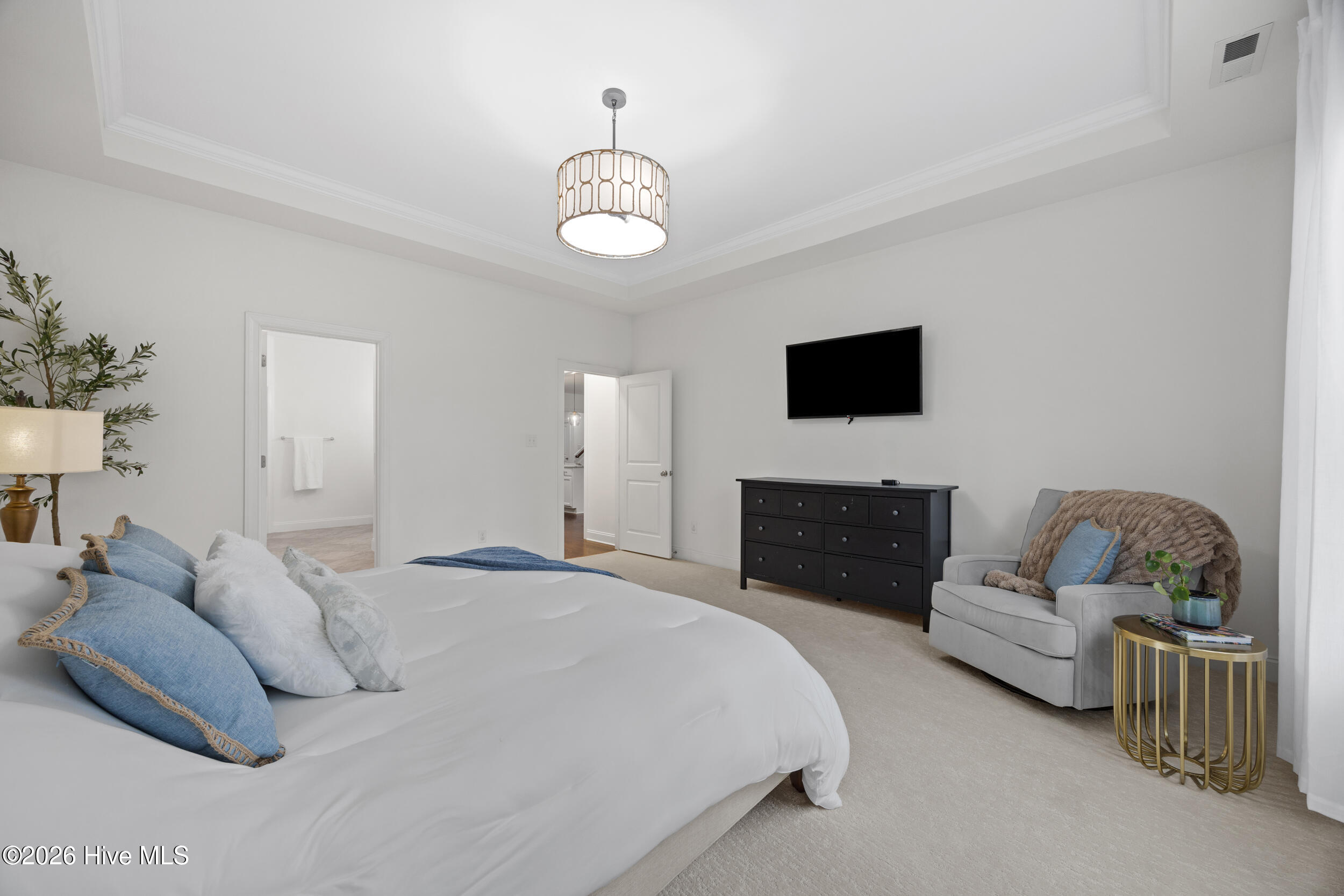 100554590 | Photo 20