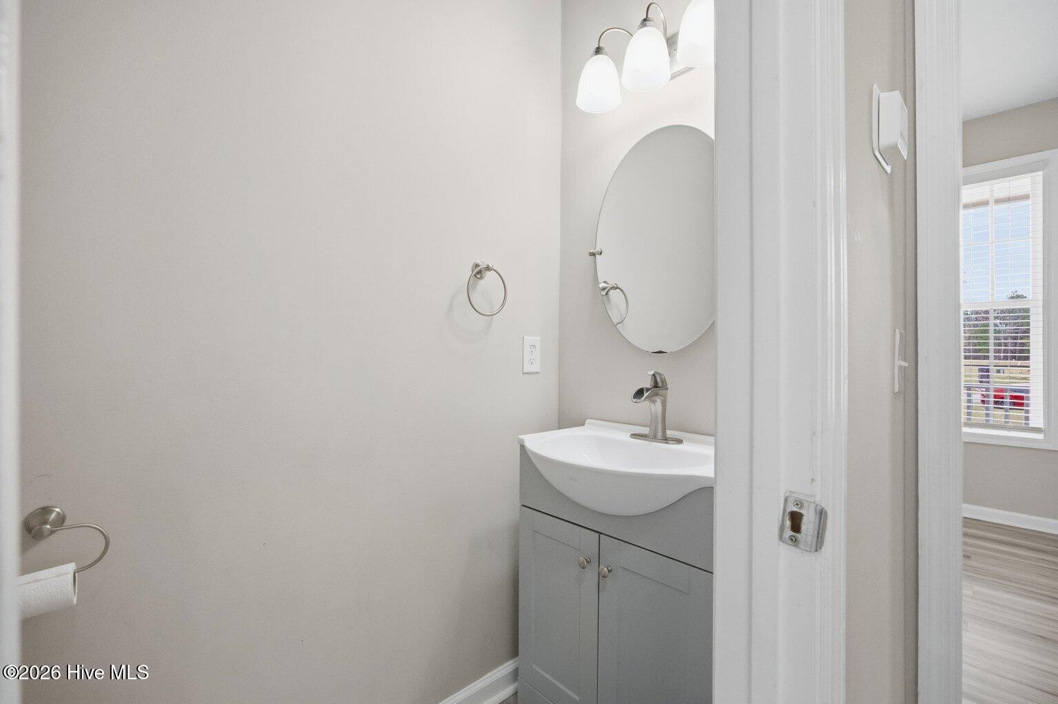 100558673 | Photo 13