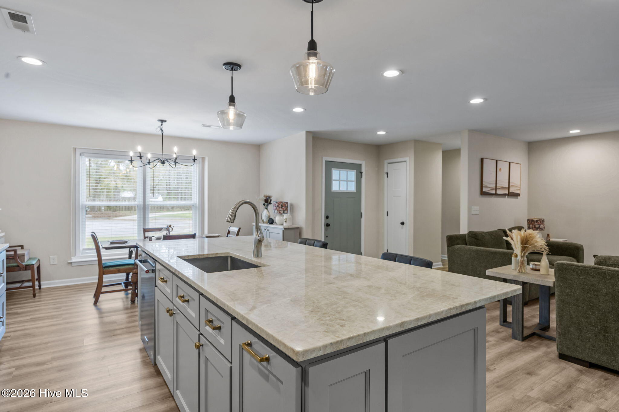 110 Roland Court, Burgaw, NC 28425 – photo 10: 31-web-or-mls-IMG_1459