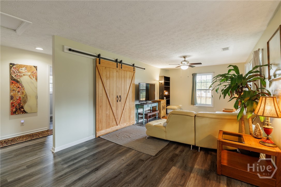 984 Arnoldsville Road