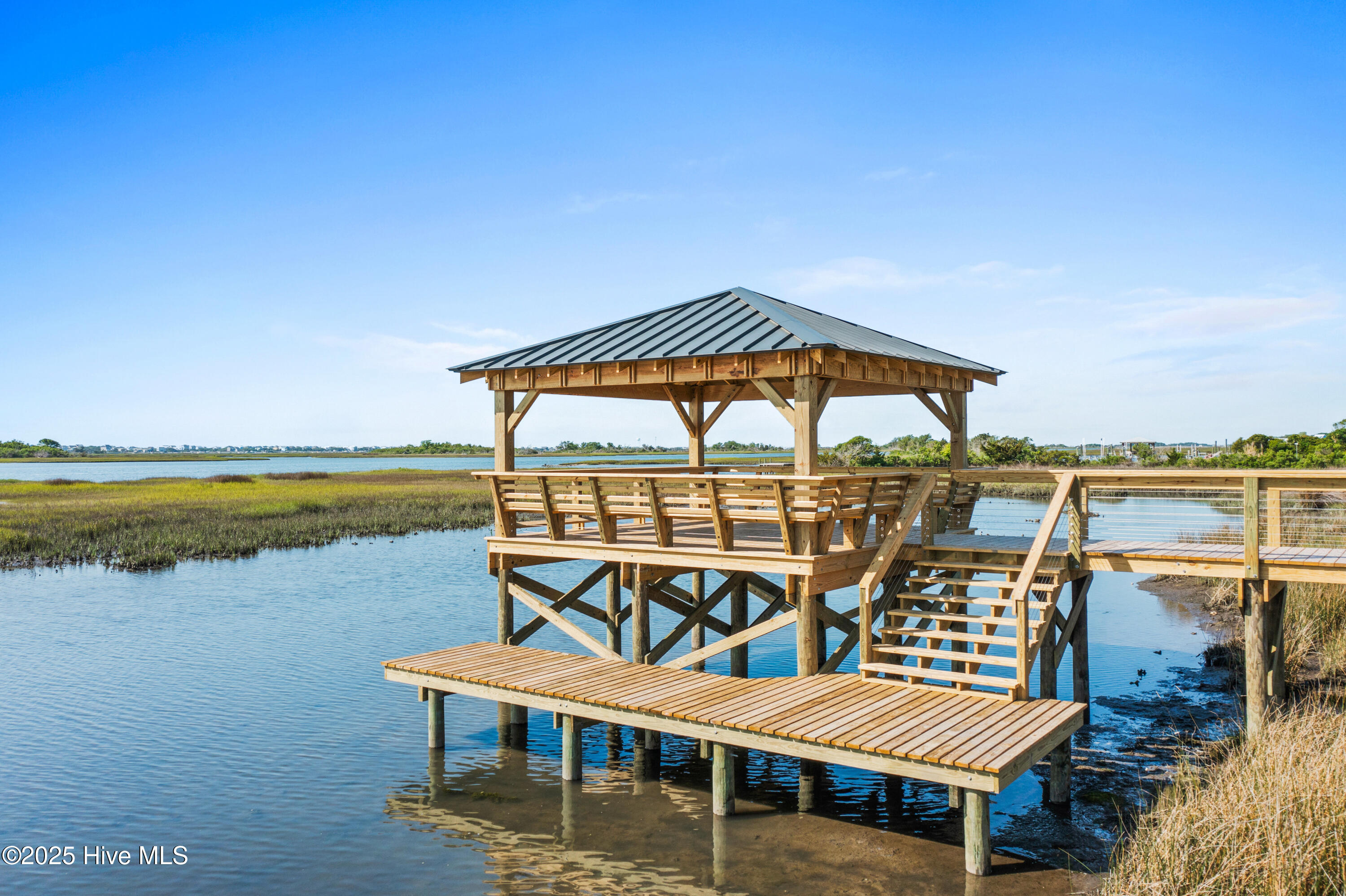 100539733 | Photo 15