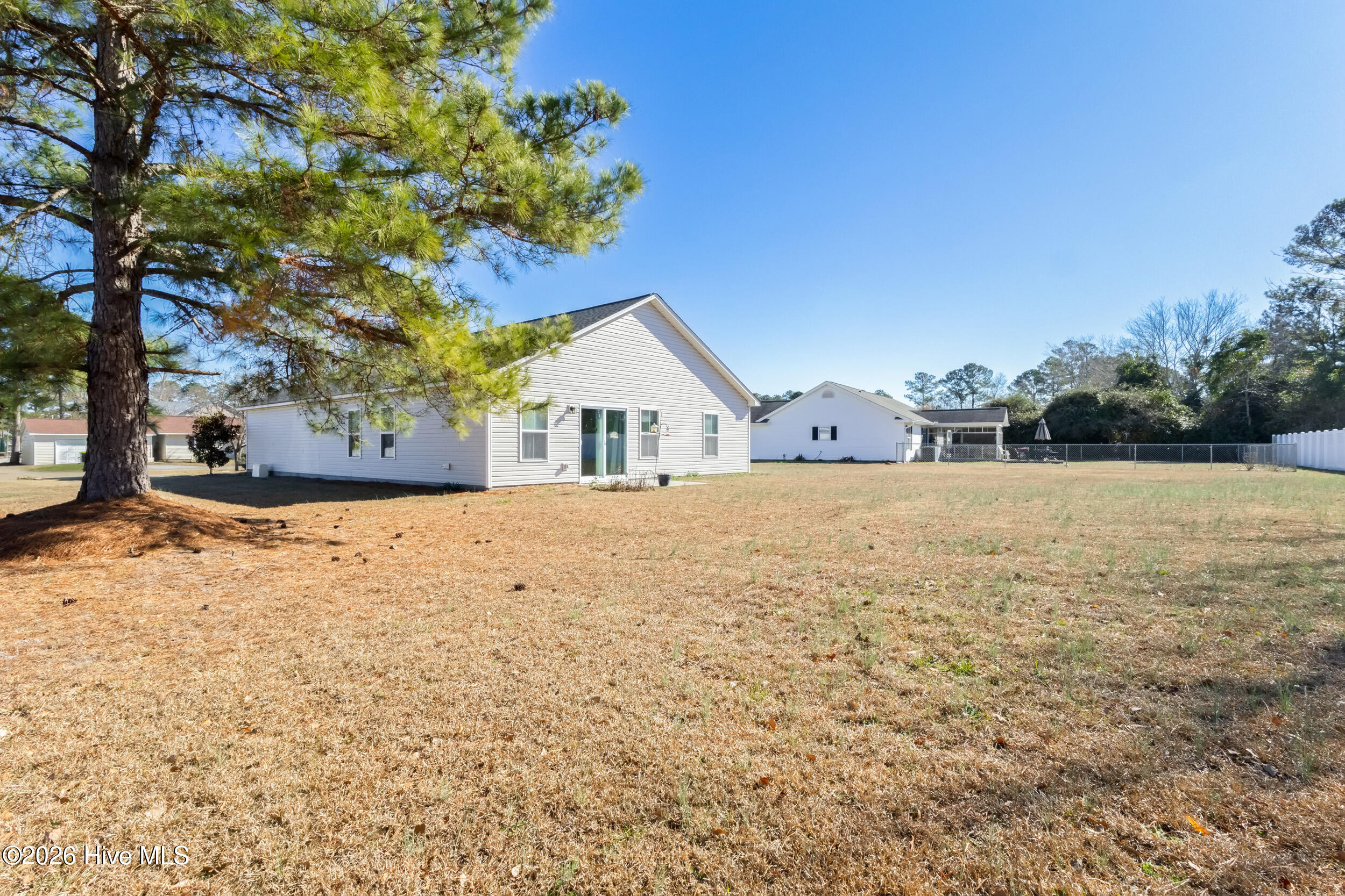 100549319 | Photo 42