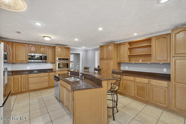 605KITCHENB