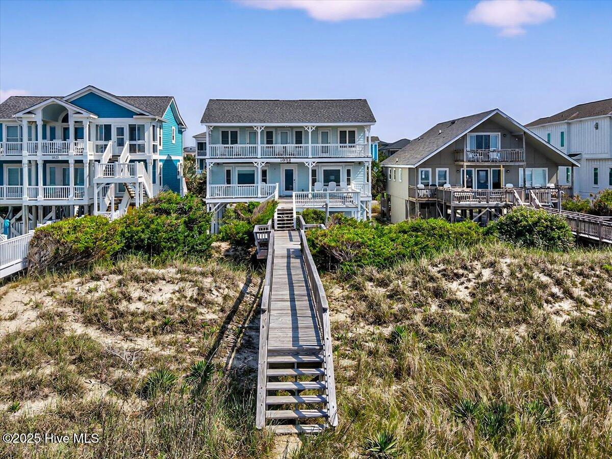 100513648 | Photo 75