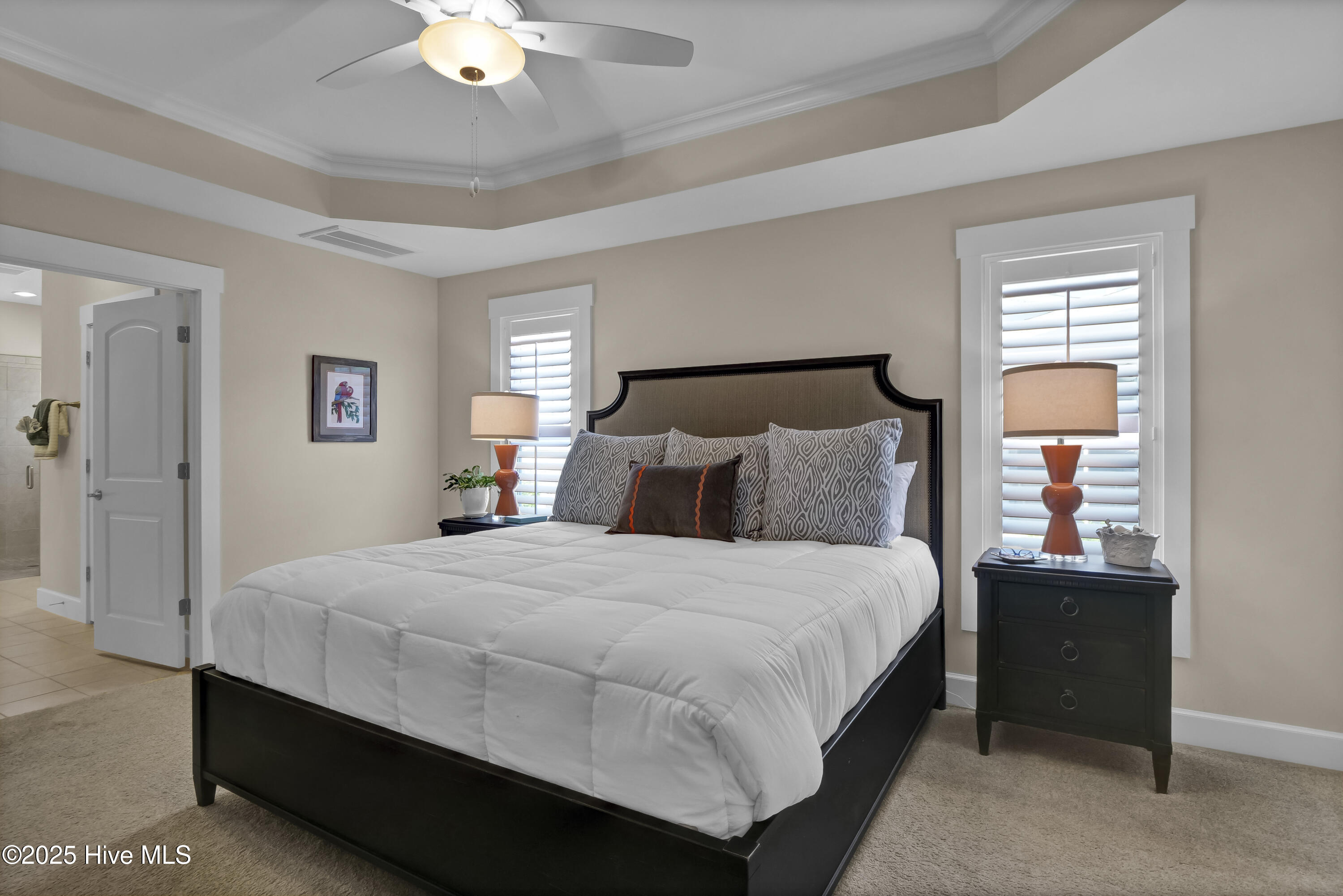 100504892 | Photo 16