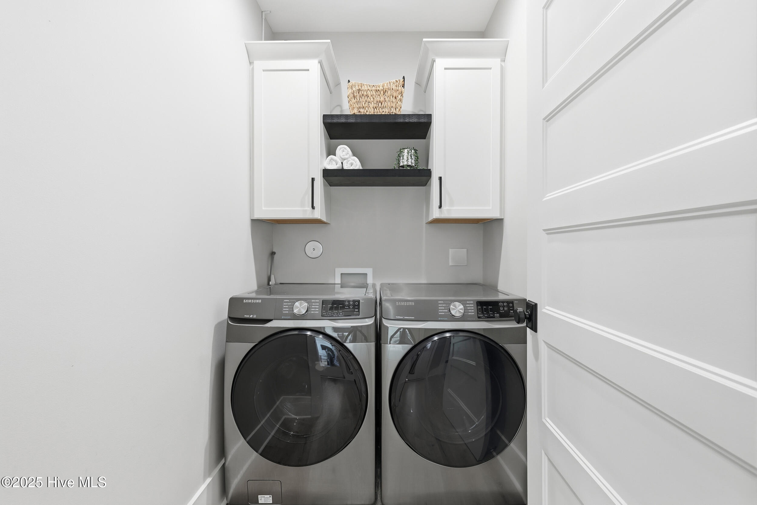 100542294 | Photo 36