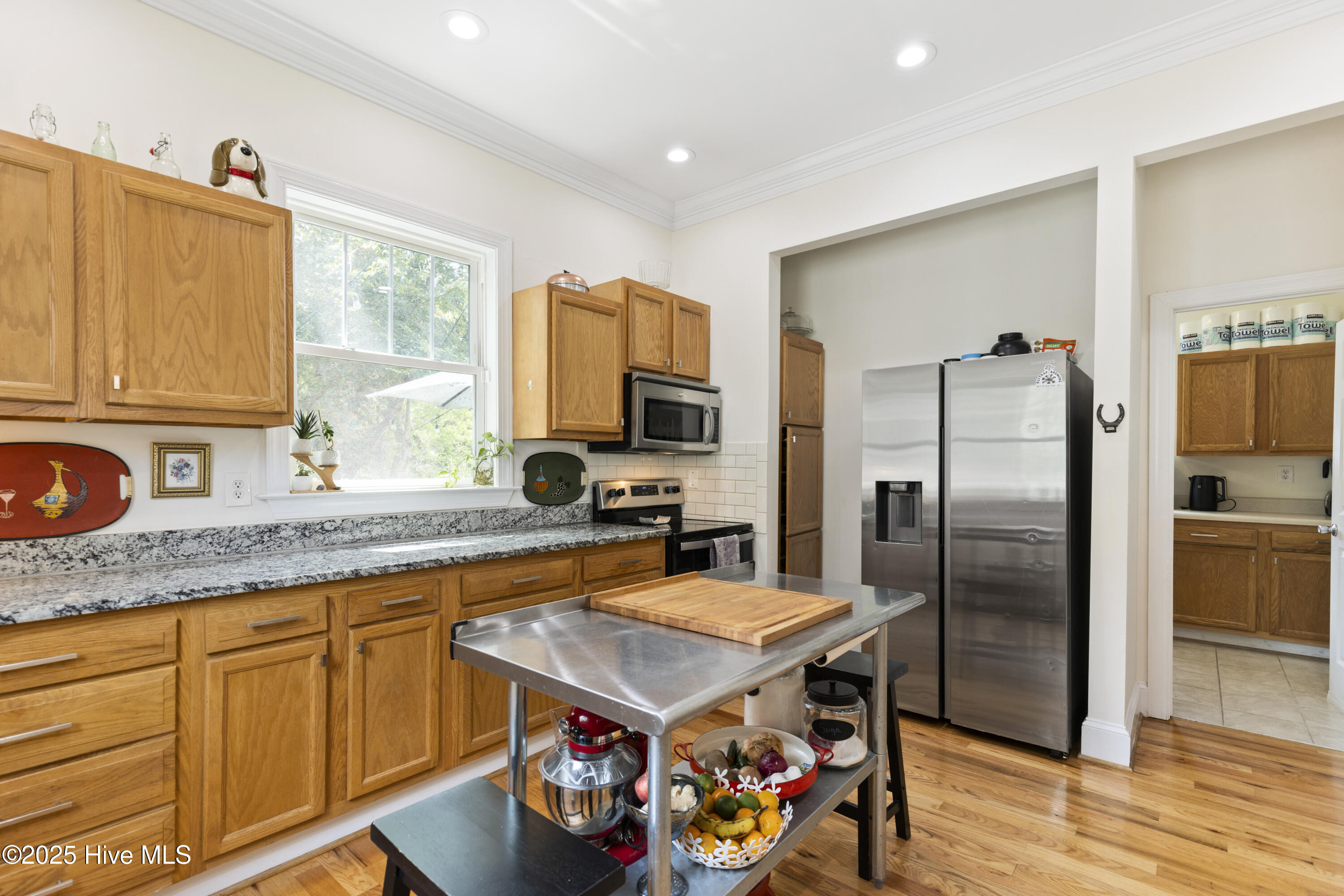 100516838 | Photo 16