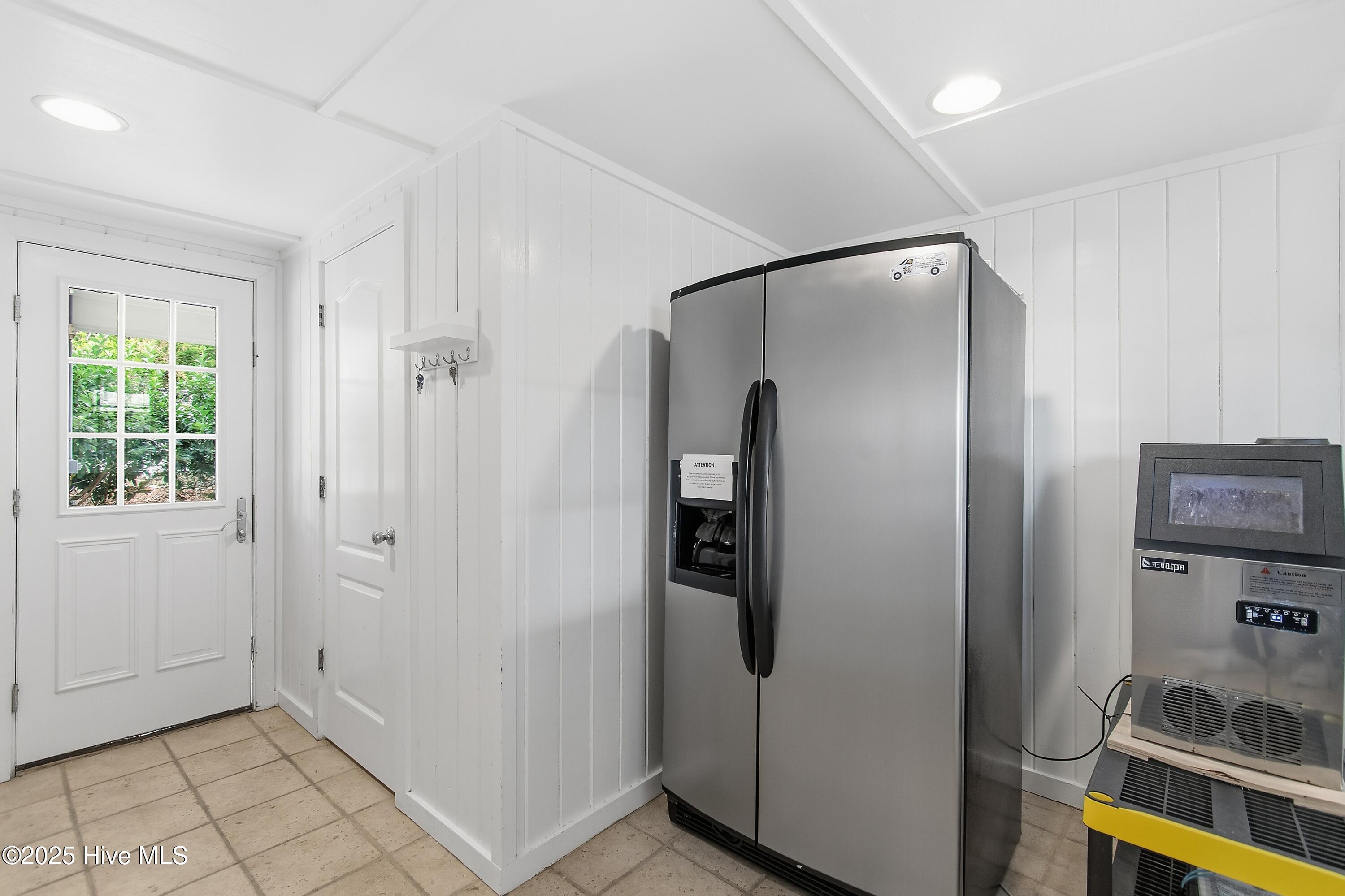 100541969 | Photo 25