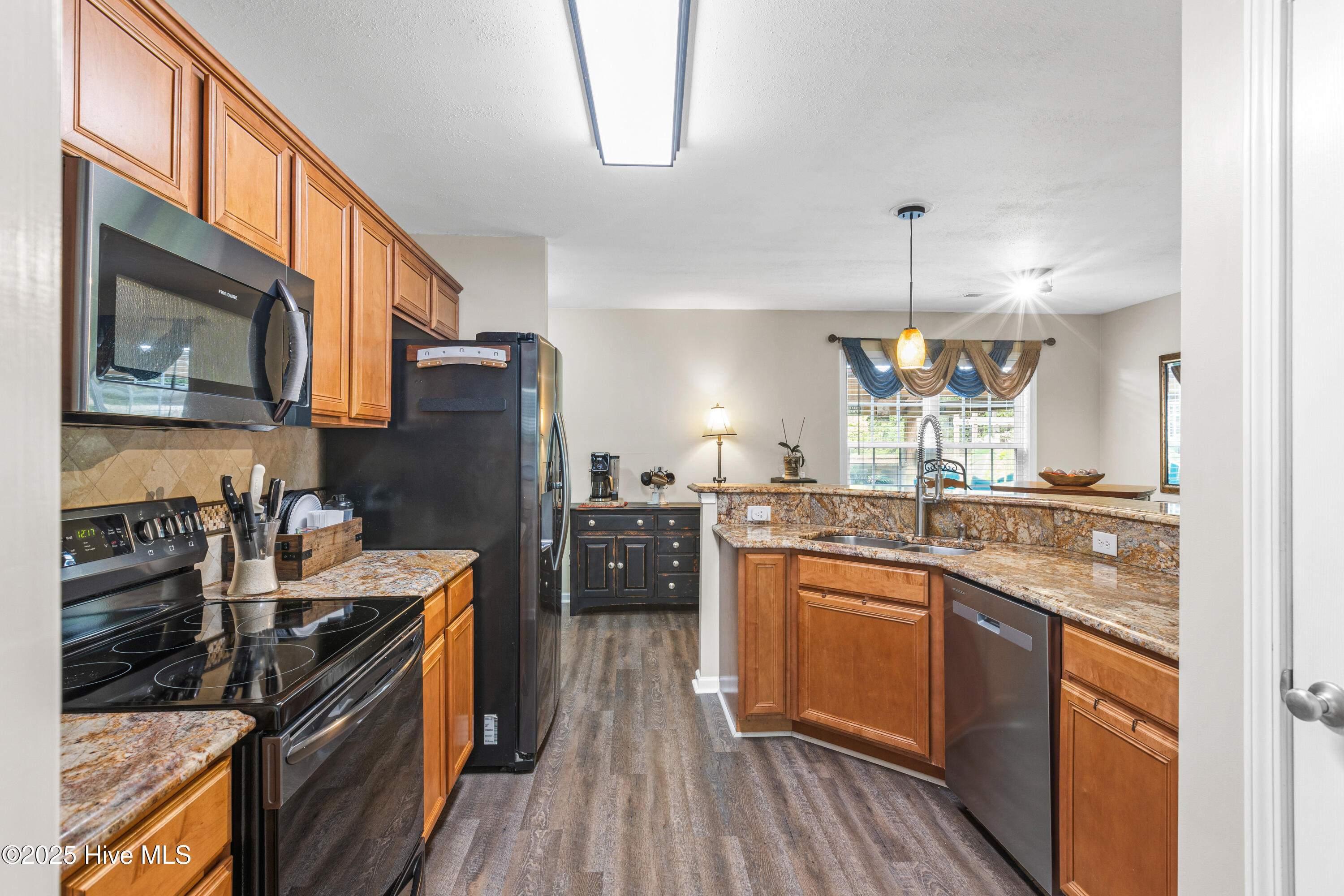 310 Dove Field Court SE, Leland, NC 28451 – photo 8: 008_310_dove_field_court-08_451
