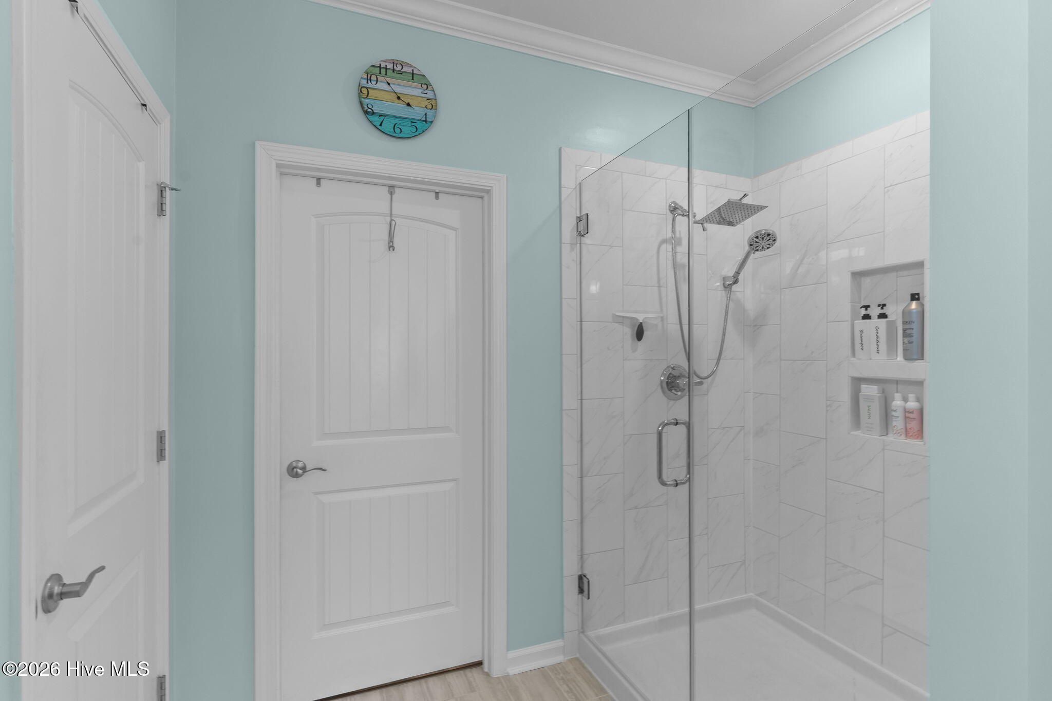 100550760 | Photo 25