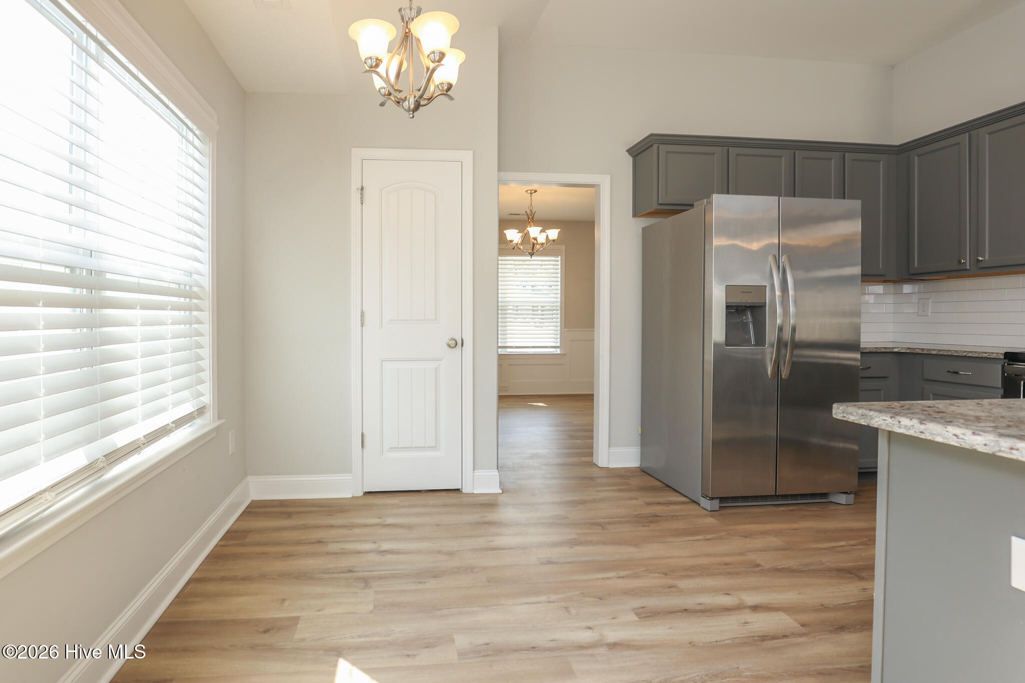 100559393 | Photo 12