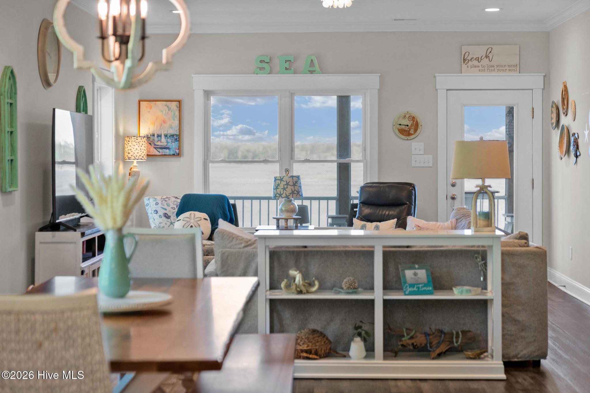 100569220 | Photo 24