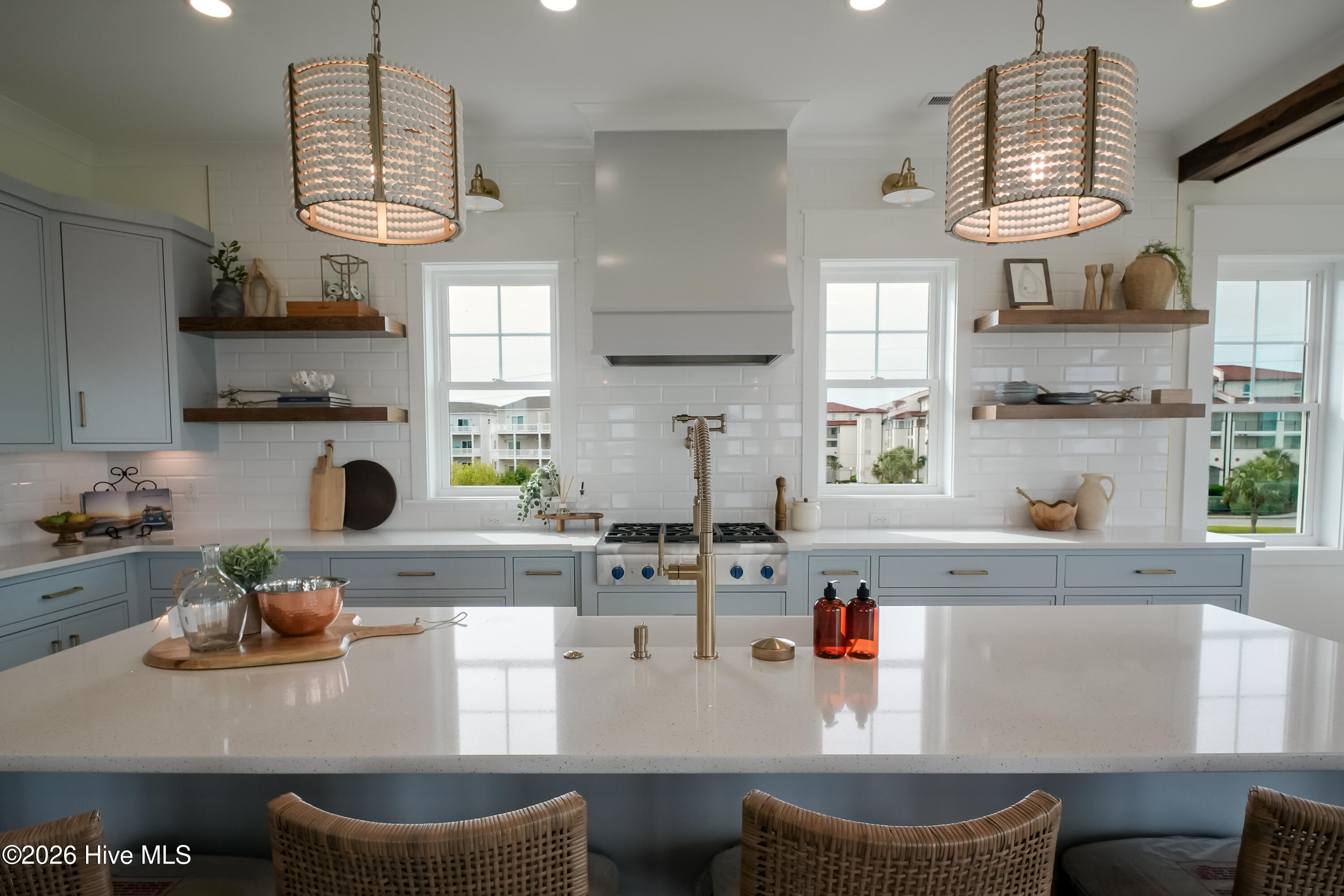 100516070 | Photo 26