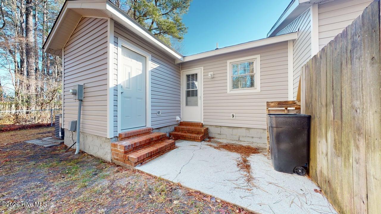 100550884 | Photo 22