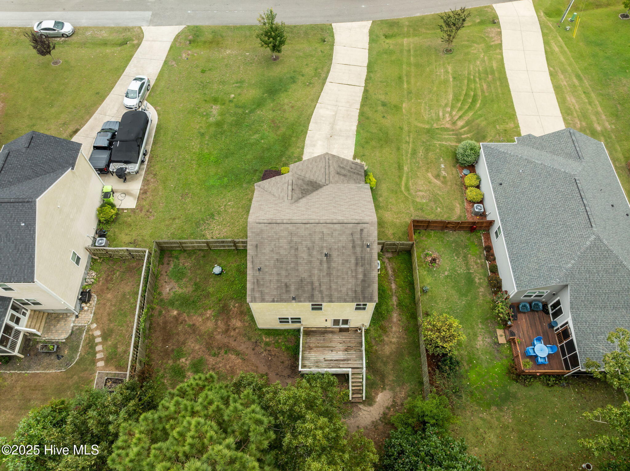 100536661 | Photo 43