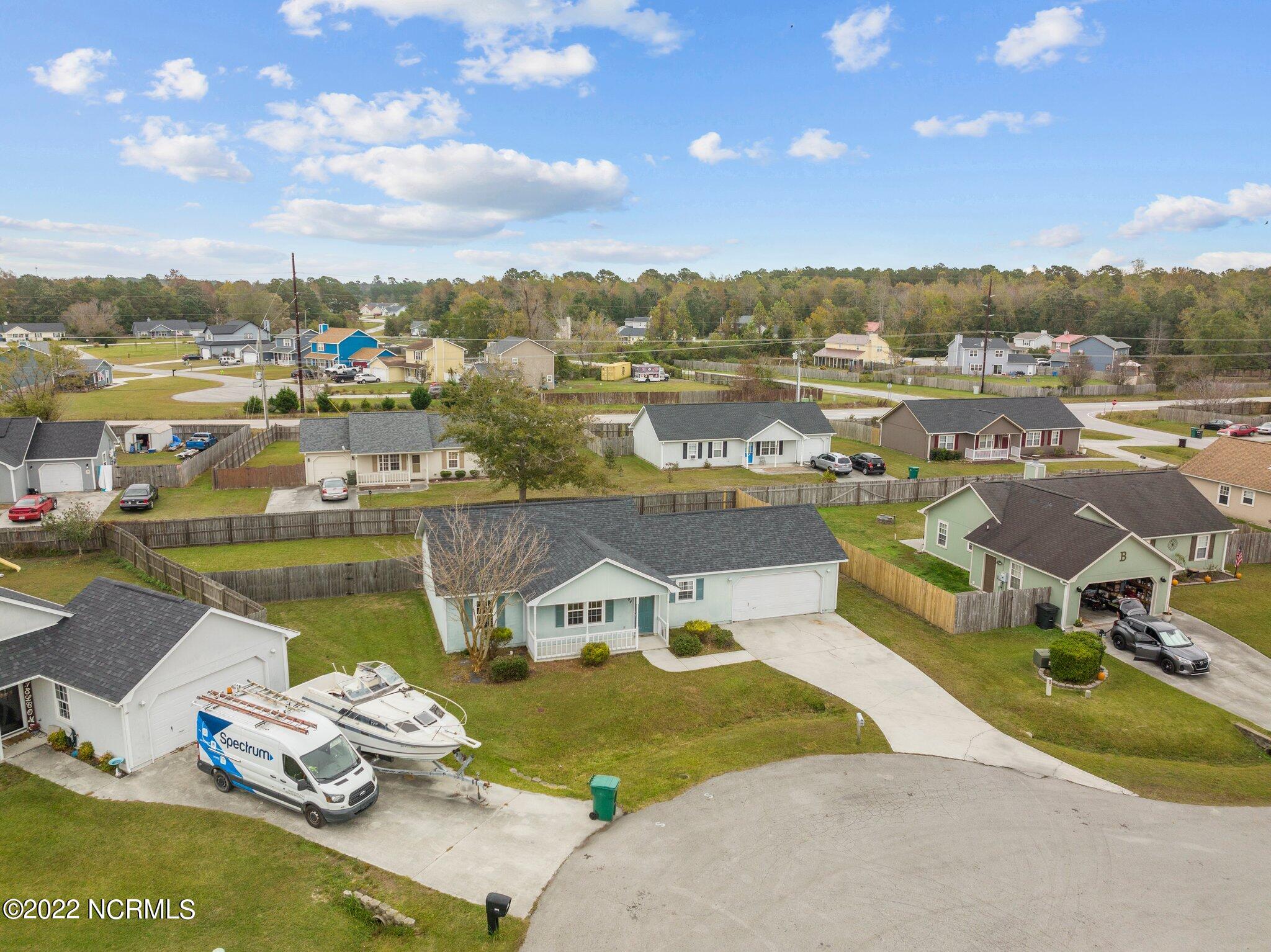 100550244 | Photo 41