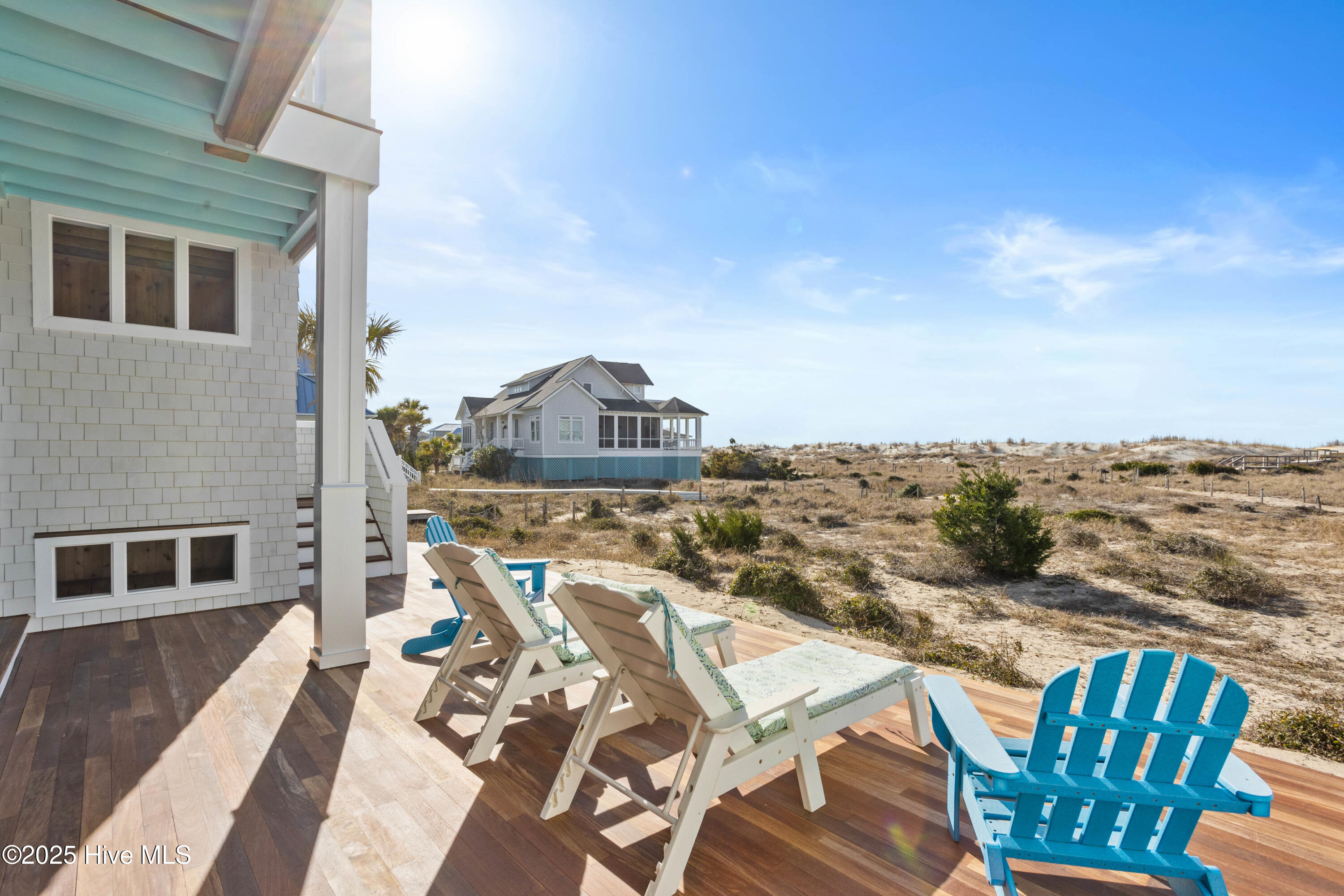 100494398 | Photo 34