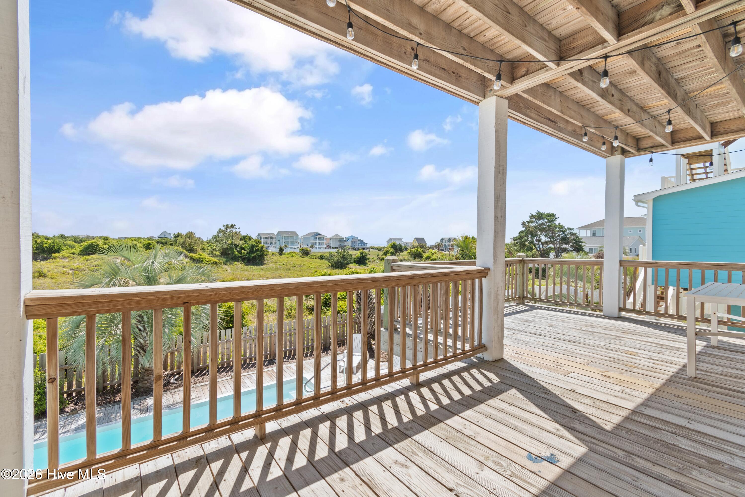 100564981 | Photo 19