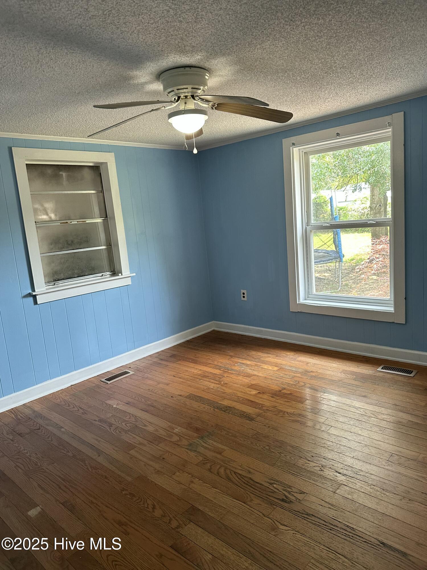 100513996 | Photo 34