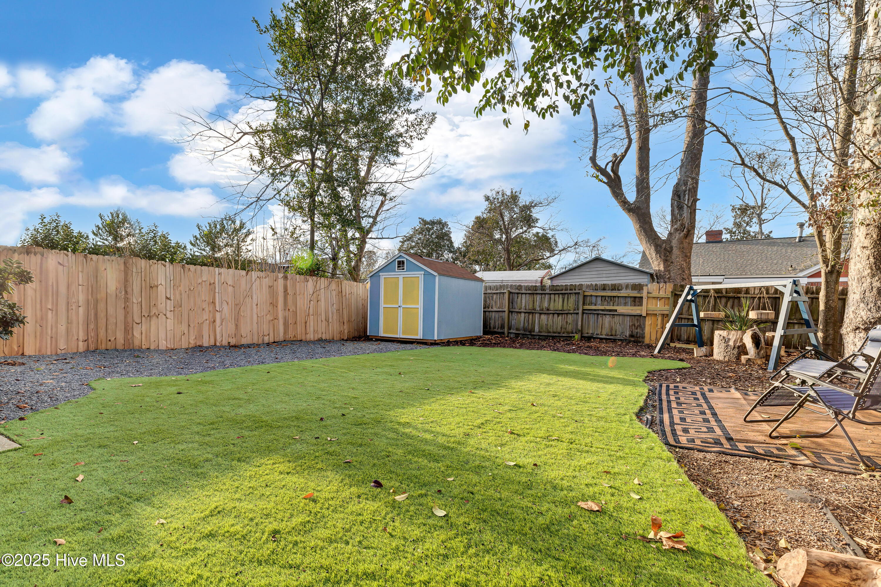 100541610 | Photo 28