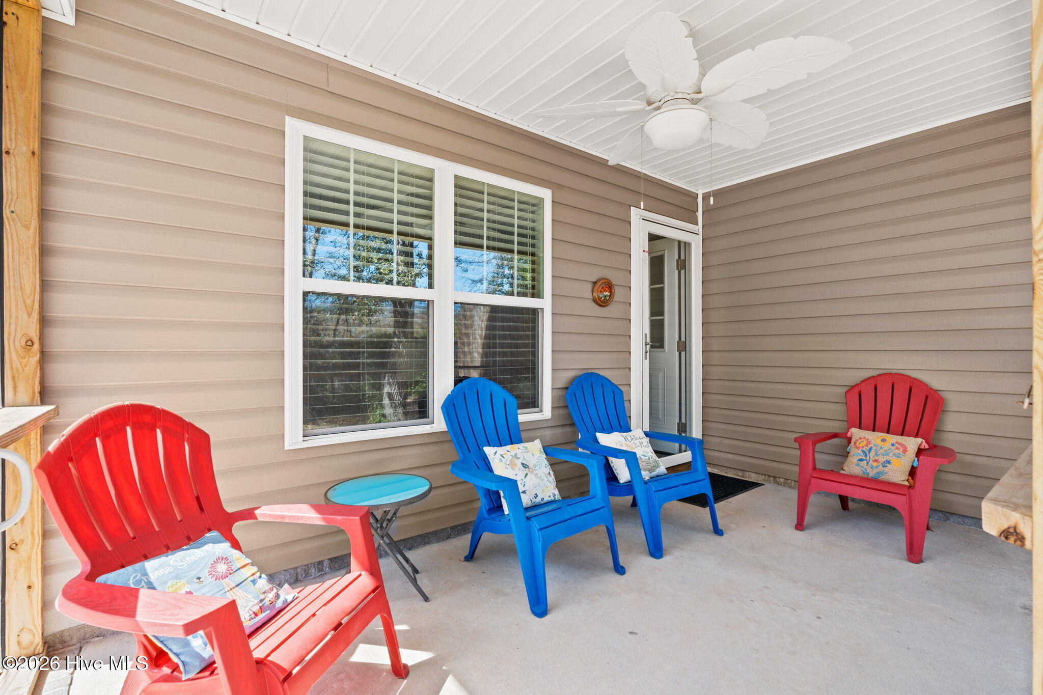 100564601 | Photo 38