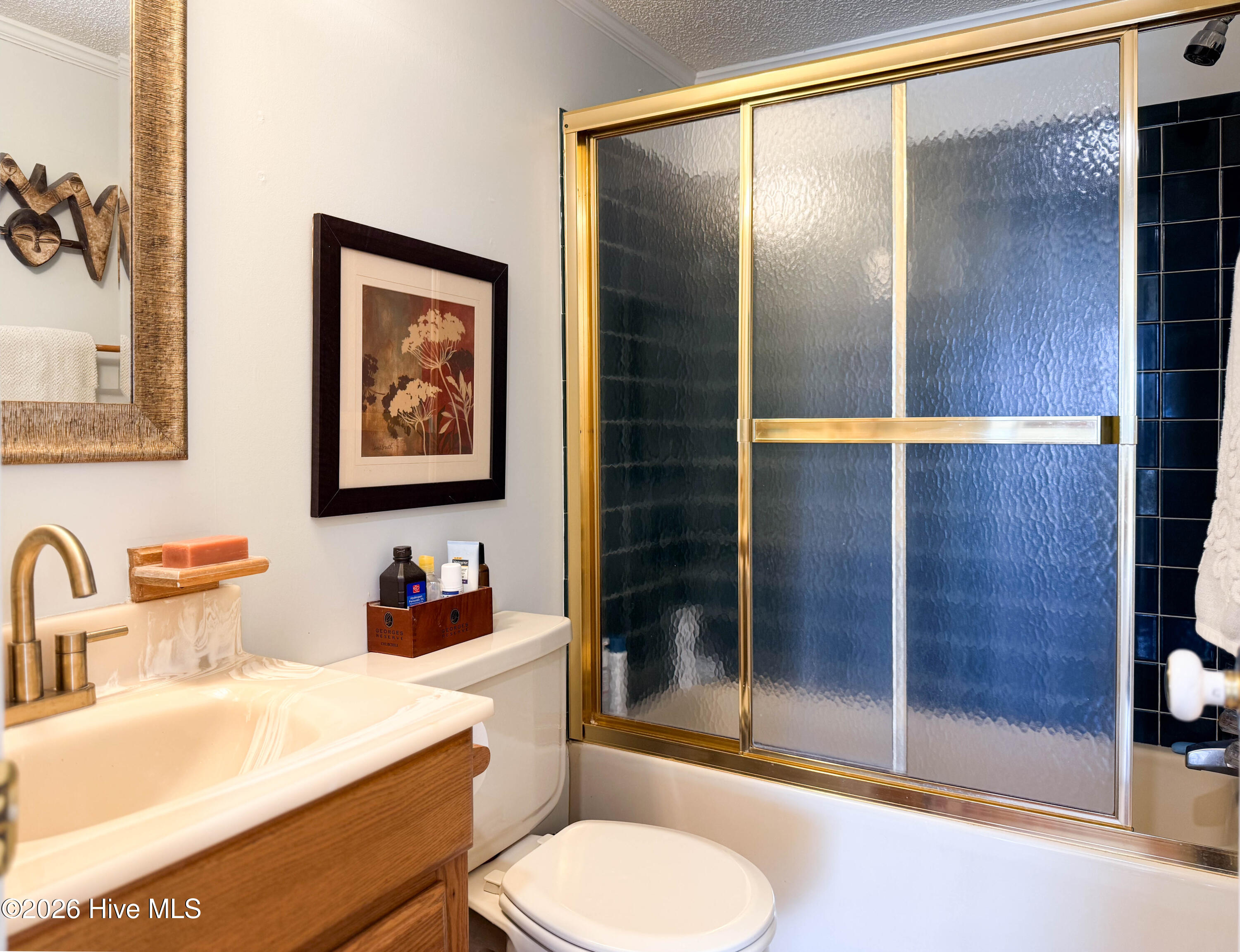 100559362 | Photo 40