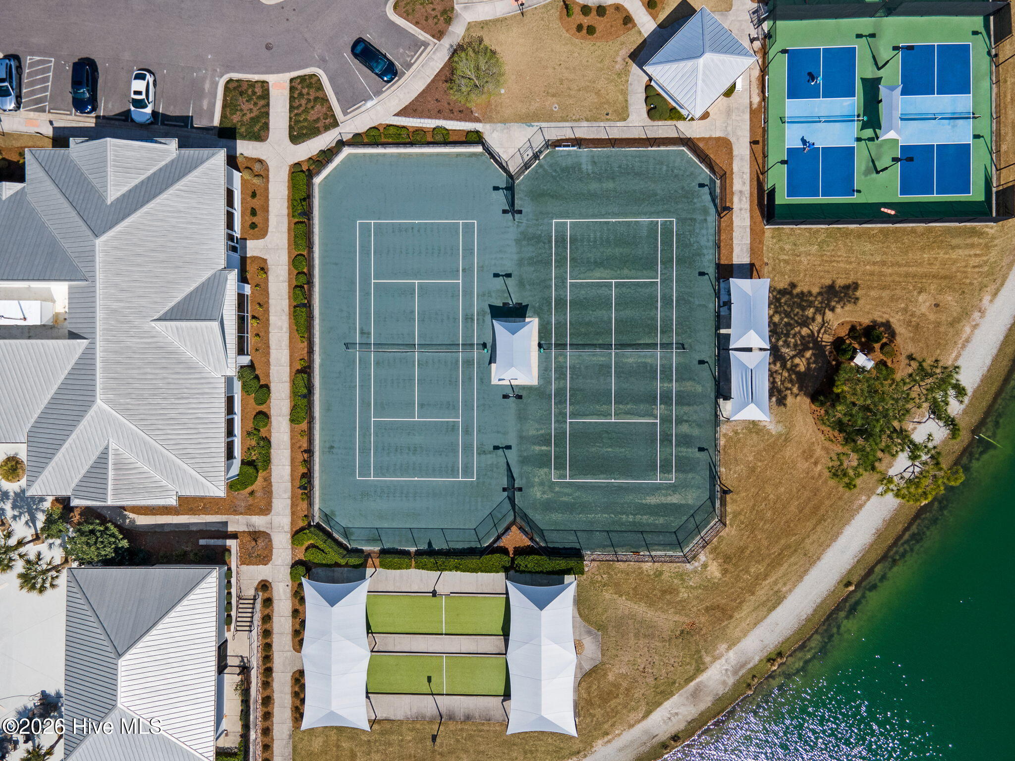 100564414 | Photo 59