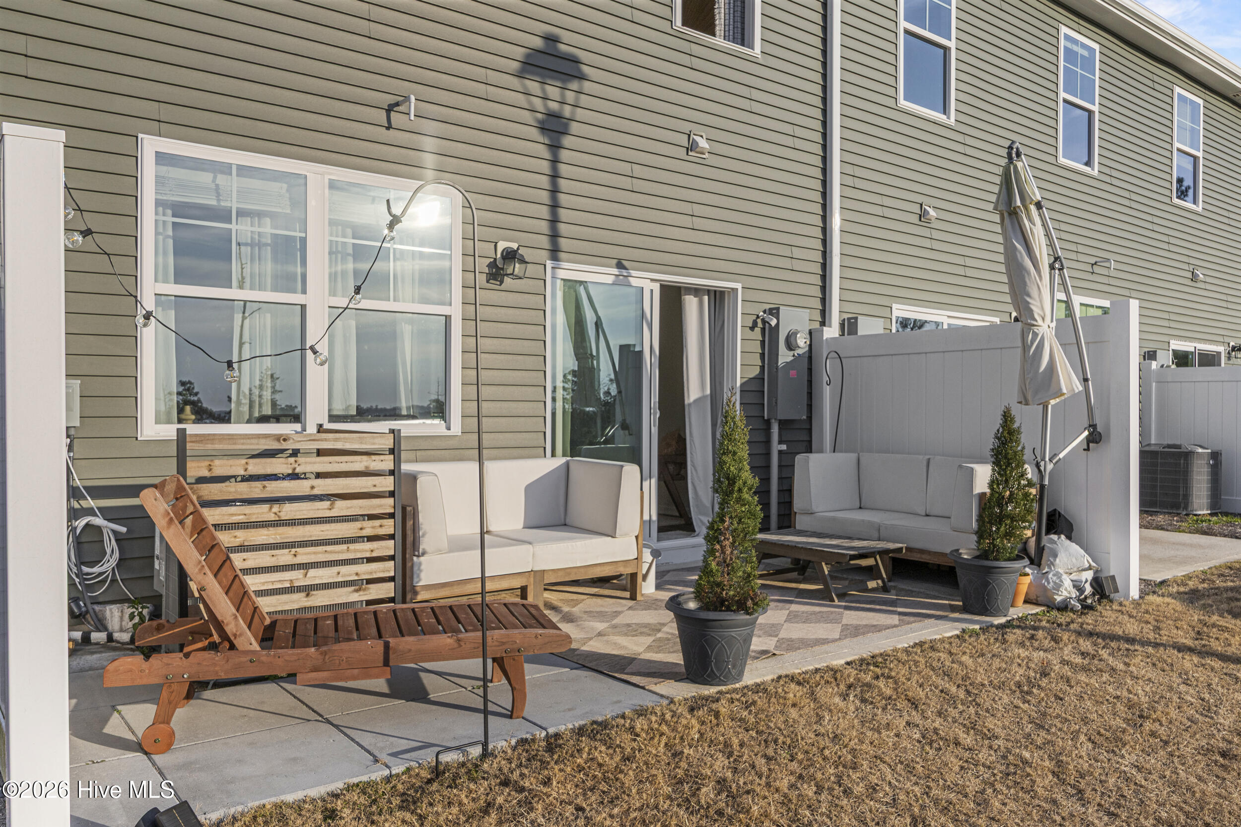 100554474 | Photo 30