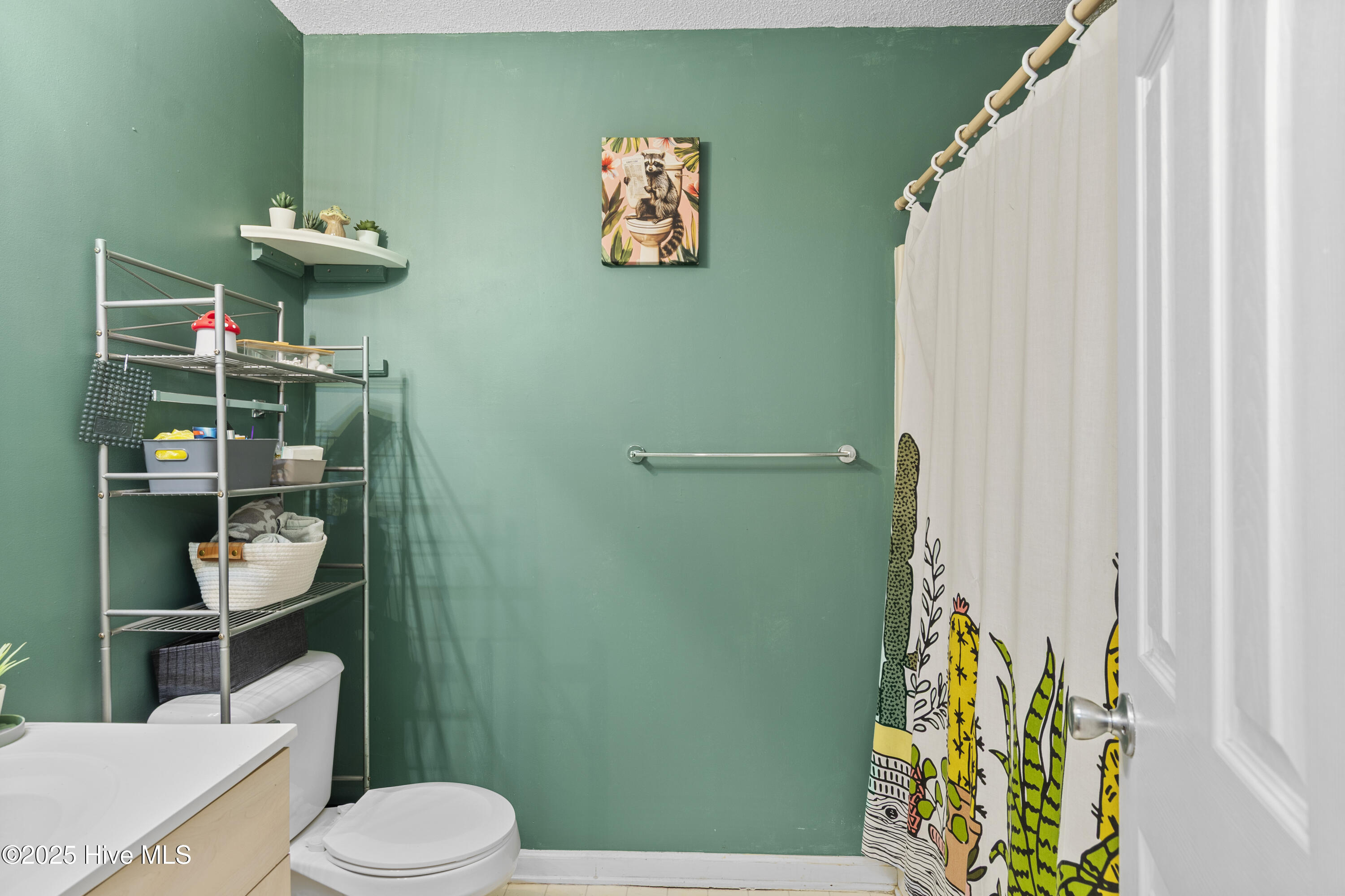 100517561 | Photo 16