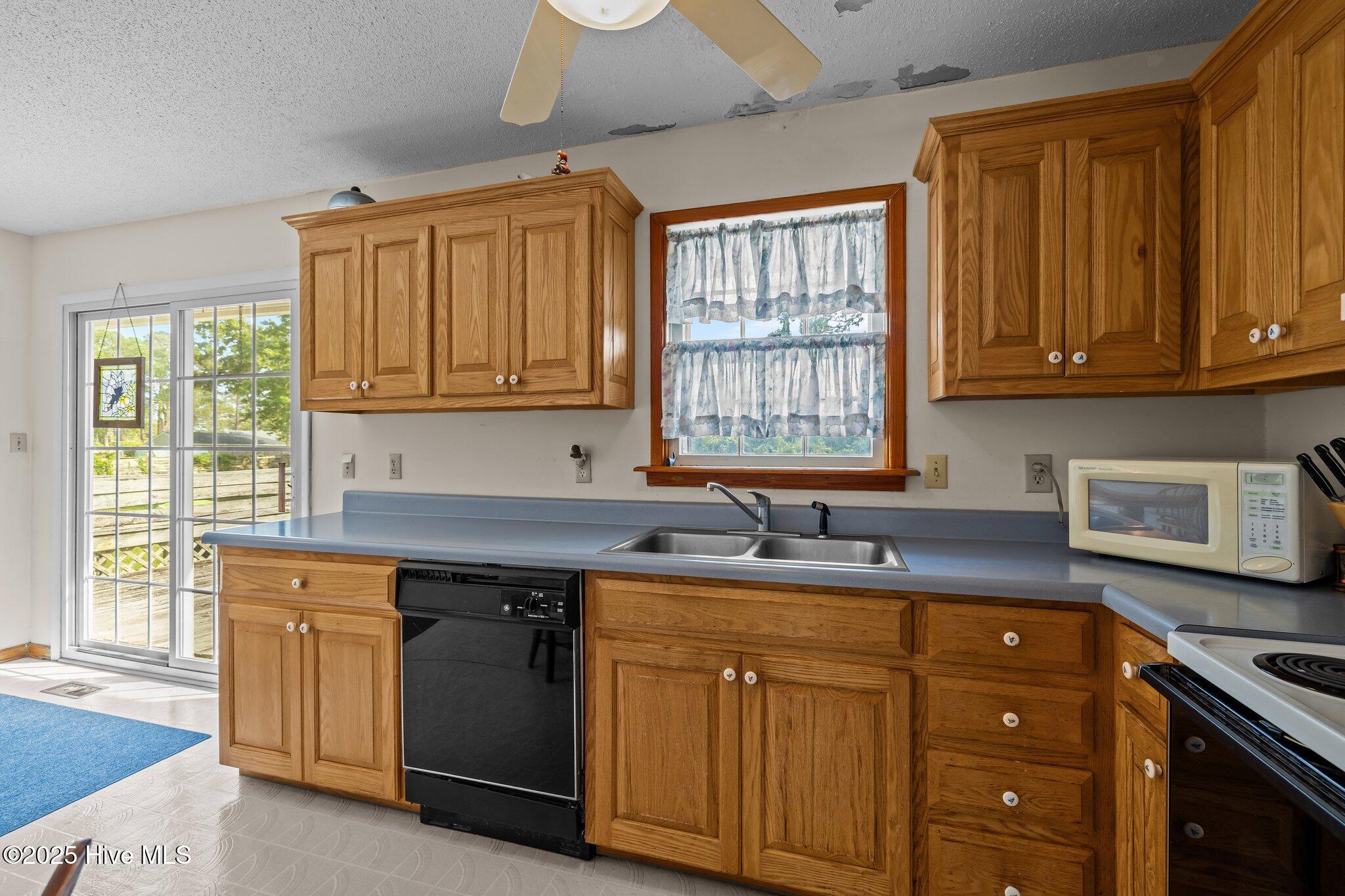 Homes for sale in Morehead City, NC | 914 Harrell Dr, Morehead City, NC 28557 | MLS# 100504987