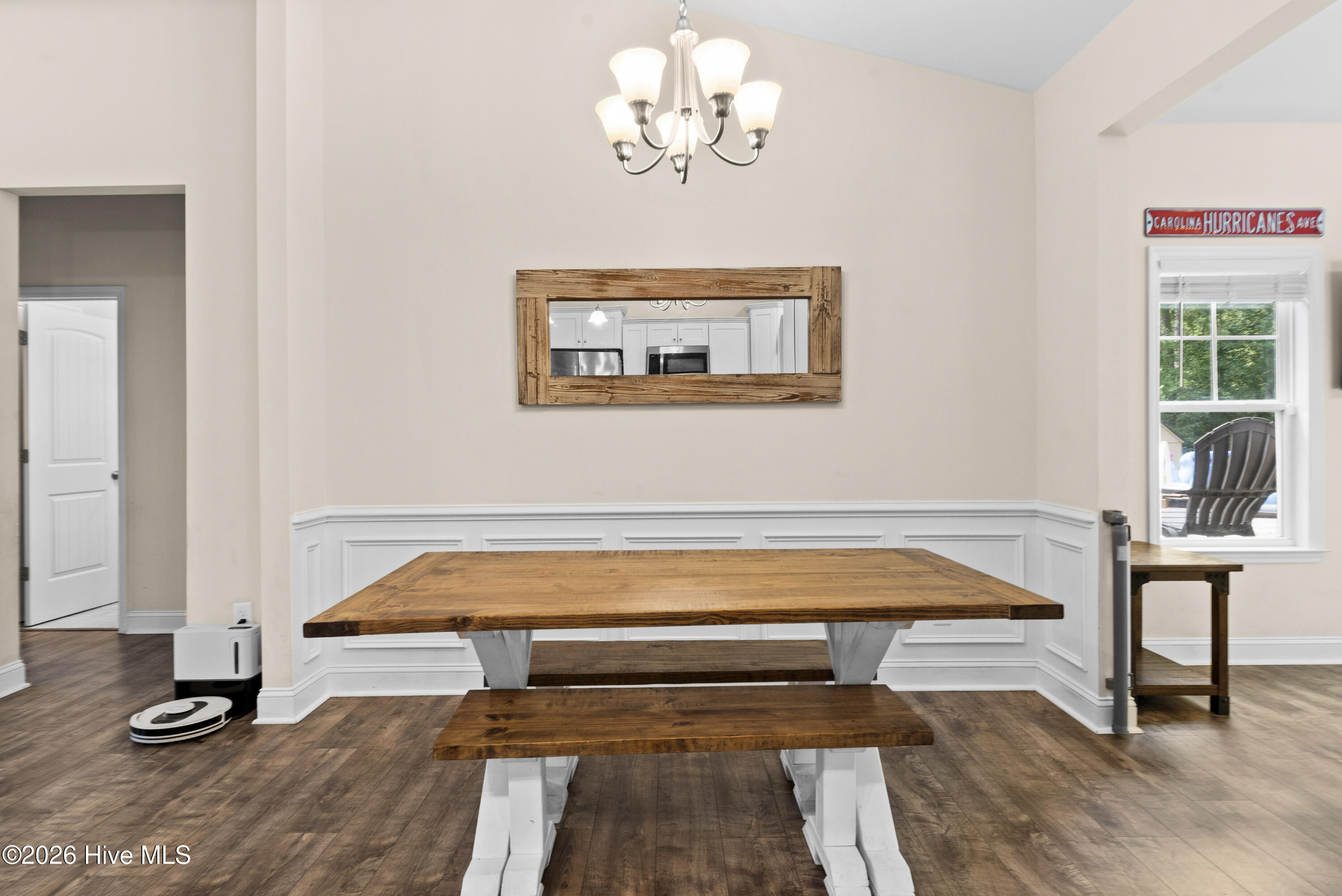 100555595 | Photo 13