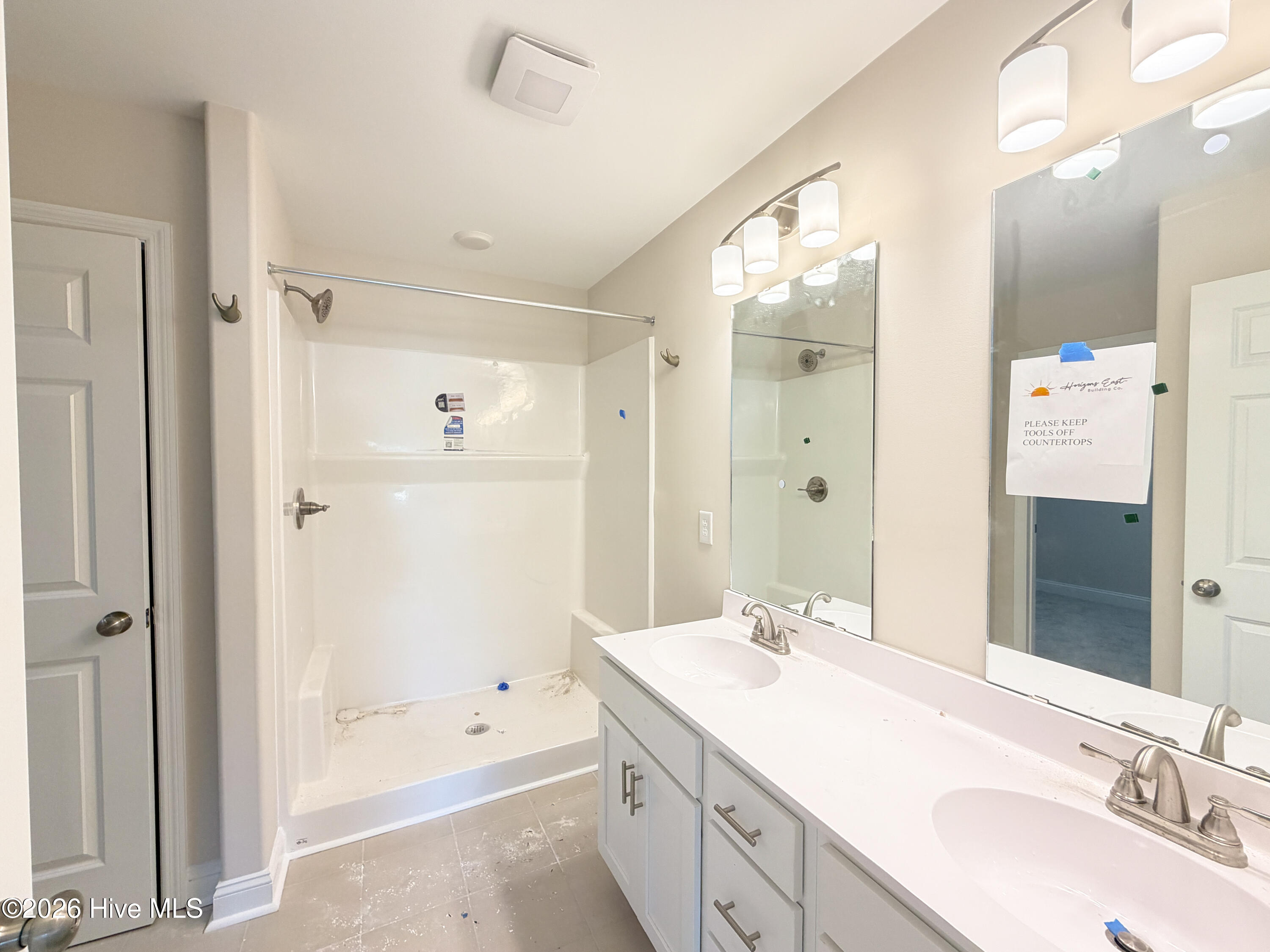 100552210 | Photo 17