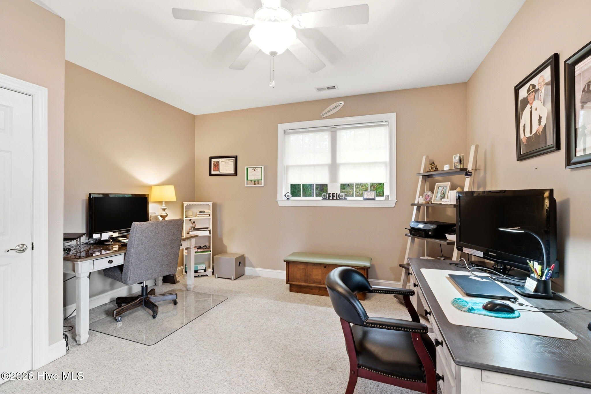 100556153 | Photo 38