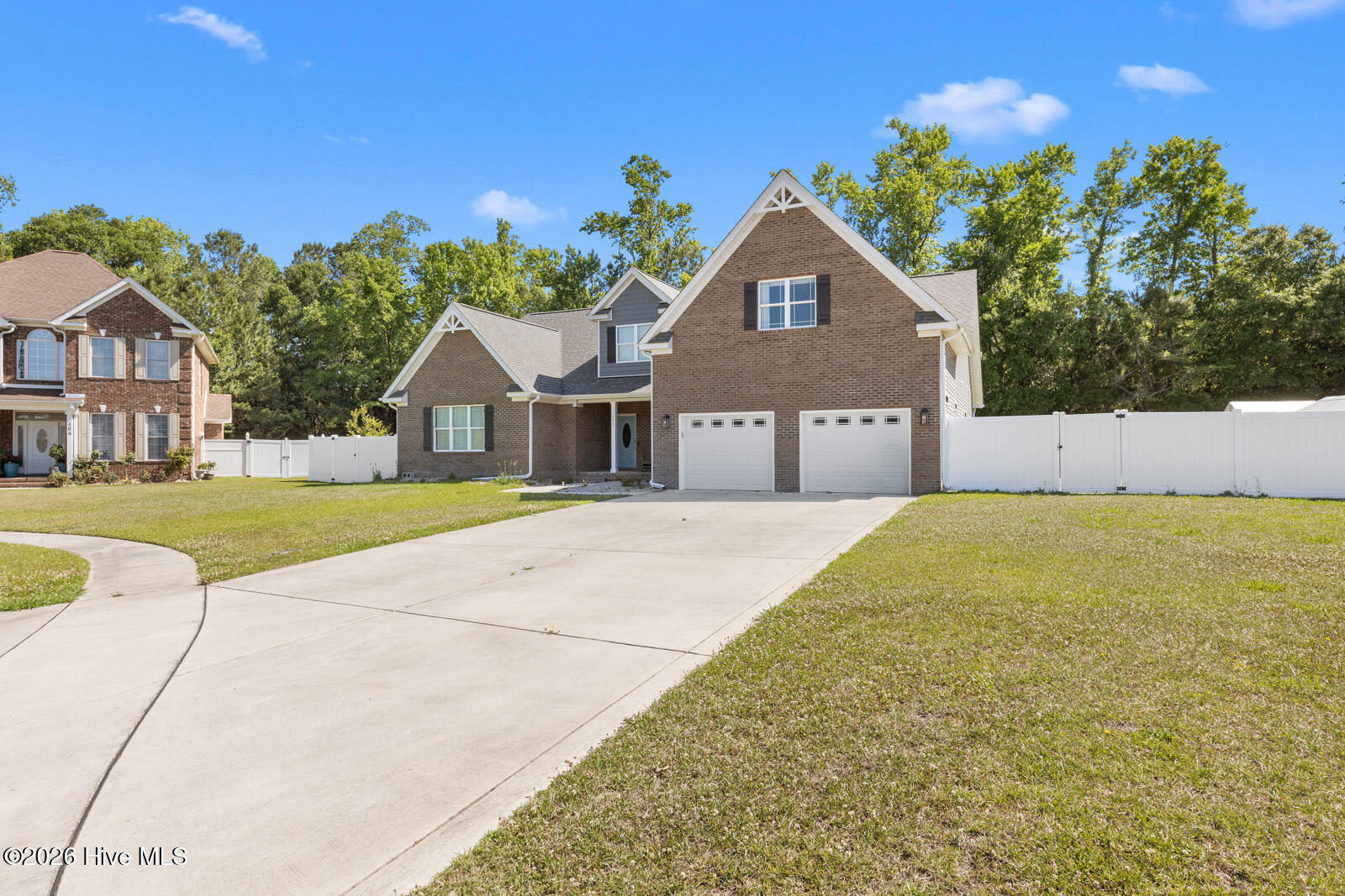 402 King Richard Court,Jacksonville