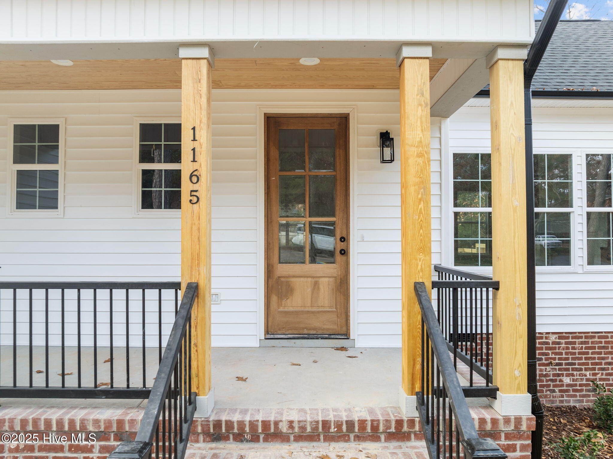 Homes for sale in Pinehurst, NC | 1165 Burning Tree Rd, Pinehurst, NC 28374 | MLS# 100515526