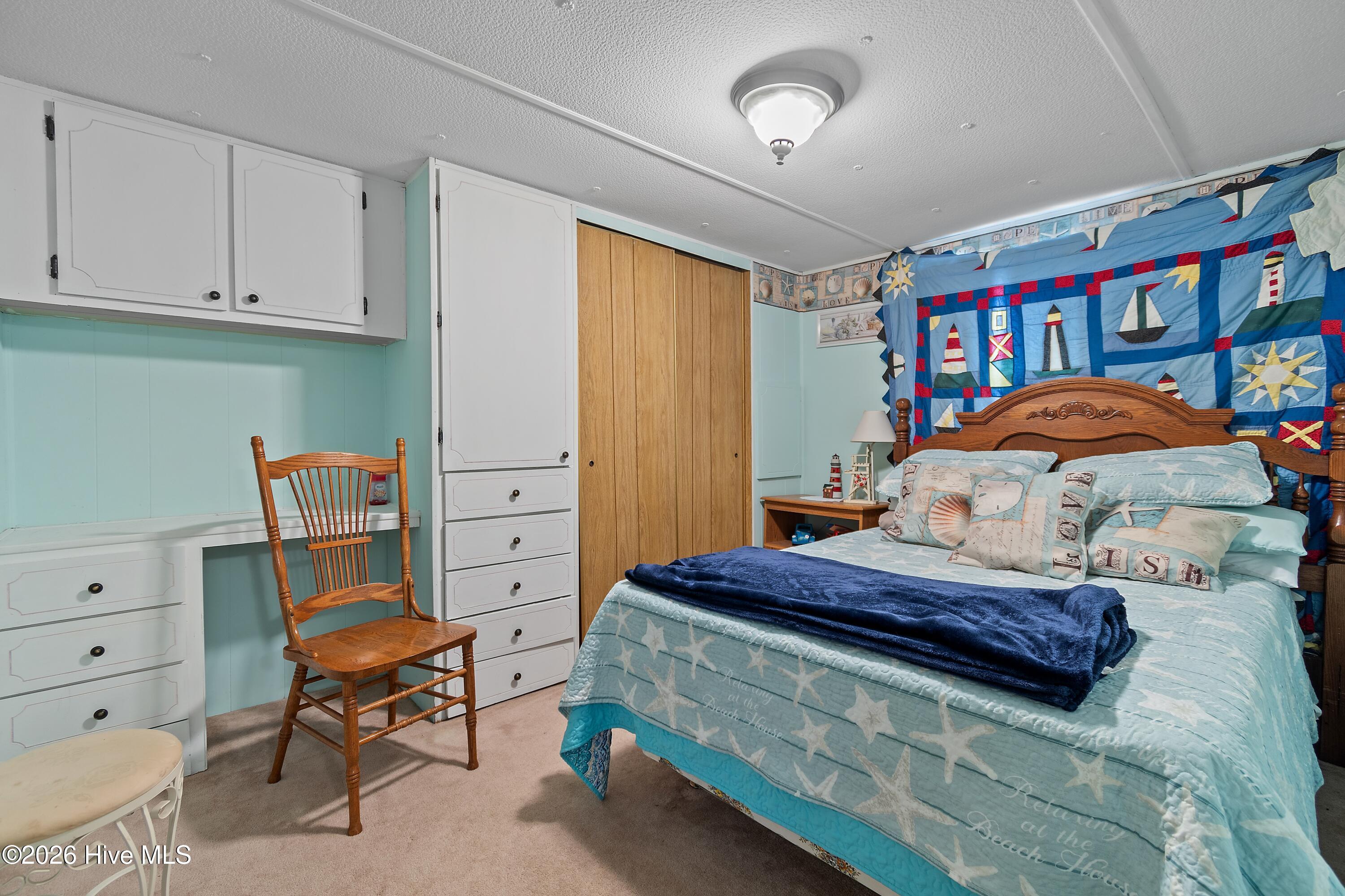 100563762 | Photo 24